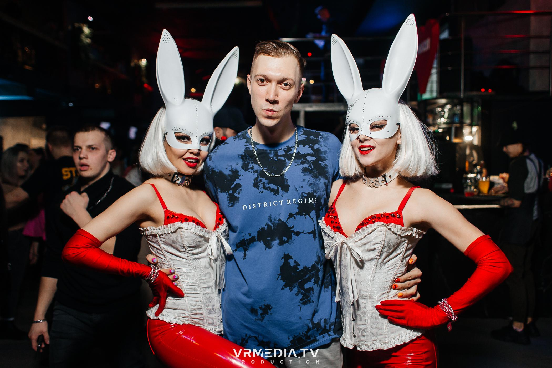 Выходные в баре «DOSKI»