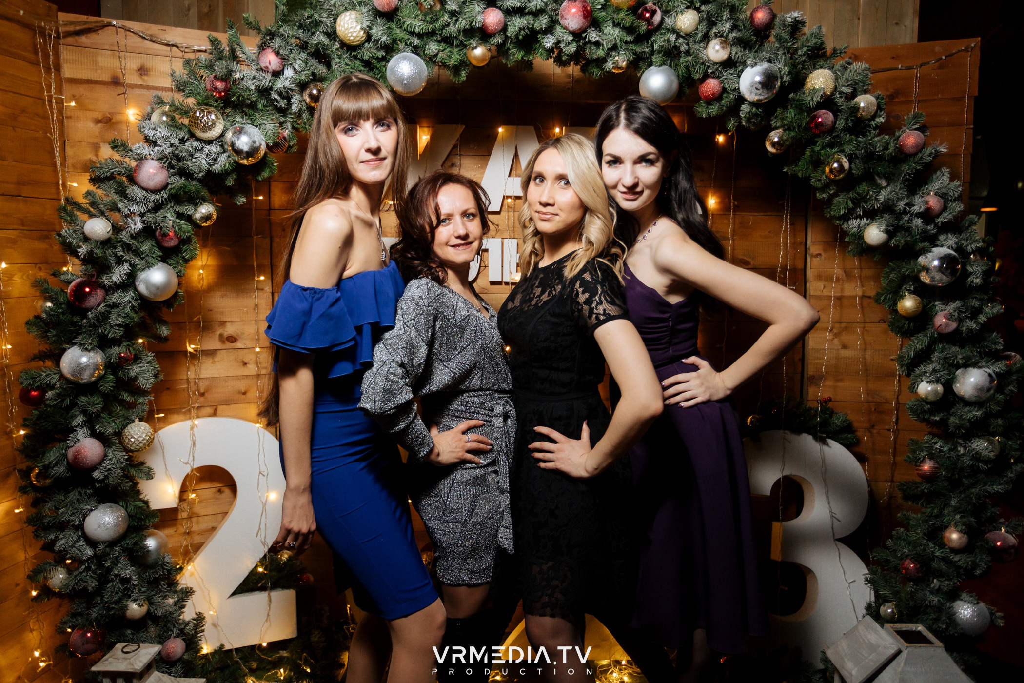 Жаркий новогодний корпоратив в гриль-баре «Жара»