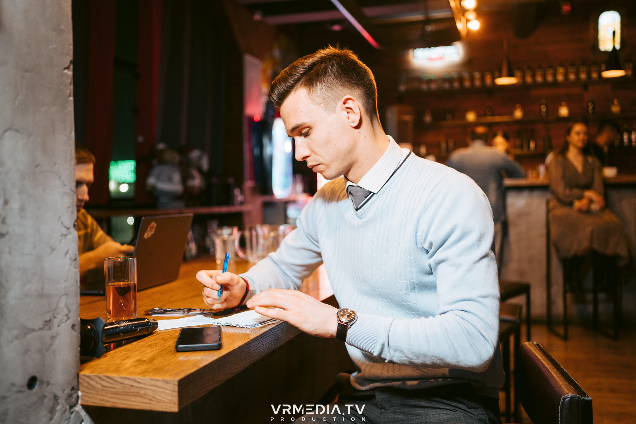 Джазовая среда: Чарльз Бёртон (США)