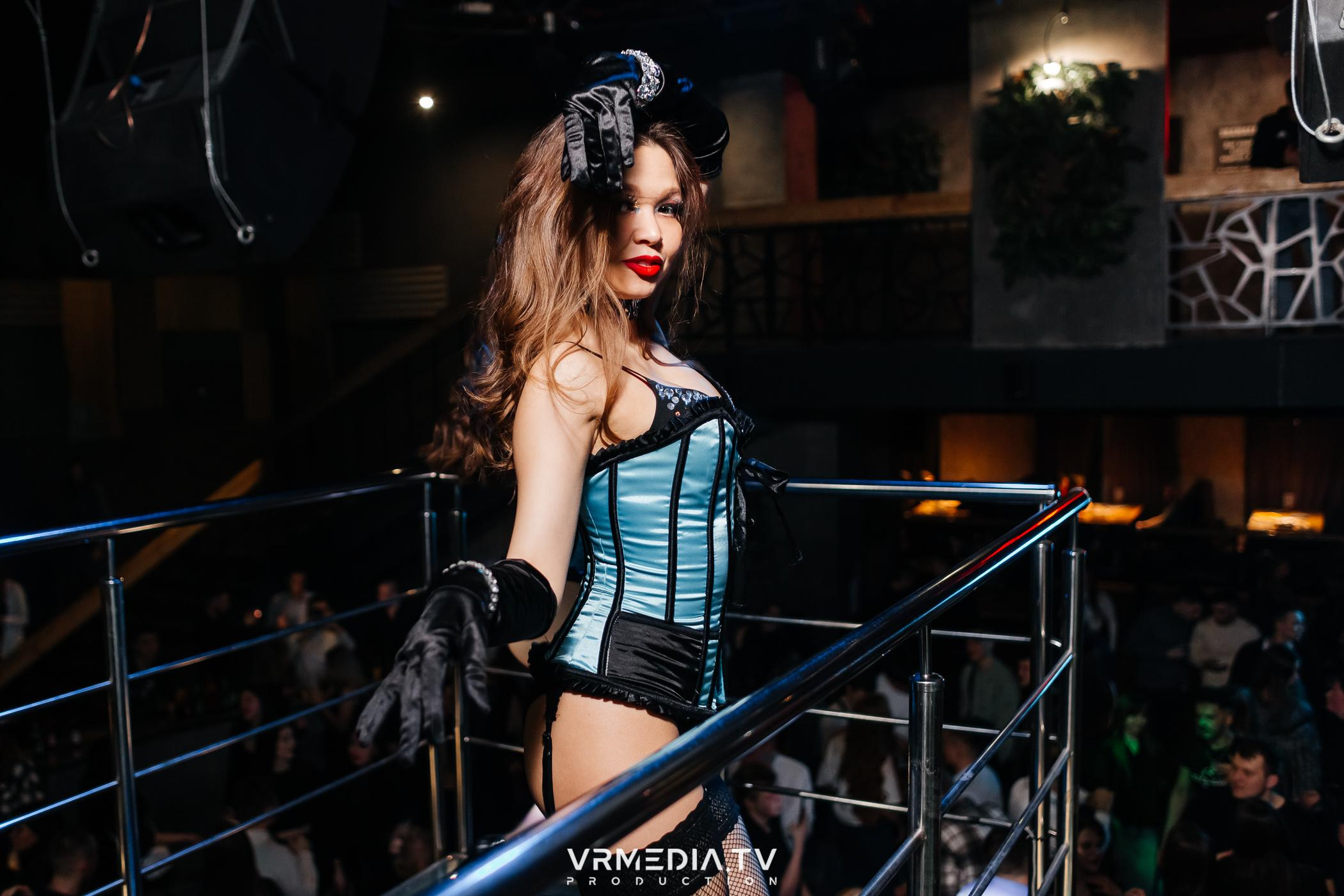 Выходные в баре «DOSKI»