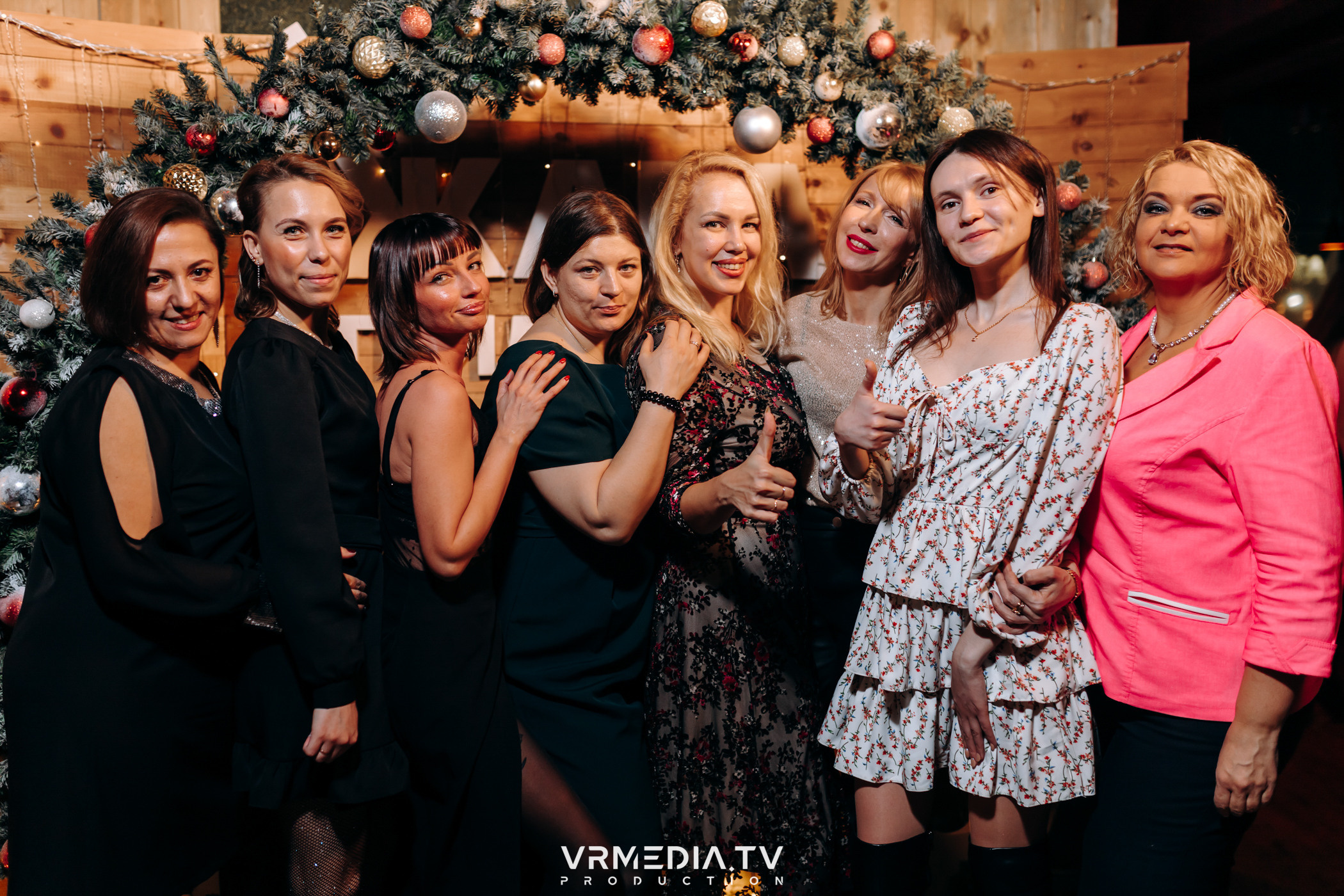 Жаркий новогодний корпоратив в гриль-баре «Жара»