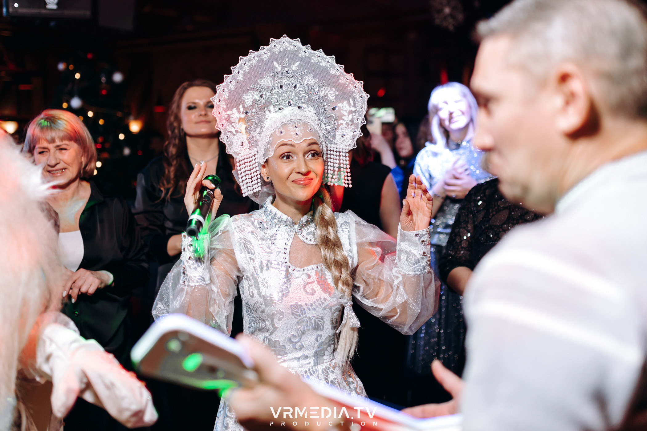 Жаркий новогодний корпоратив в гриль-баре «Жара»