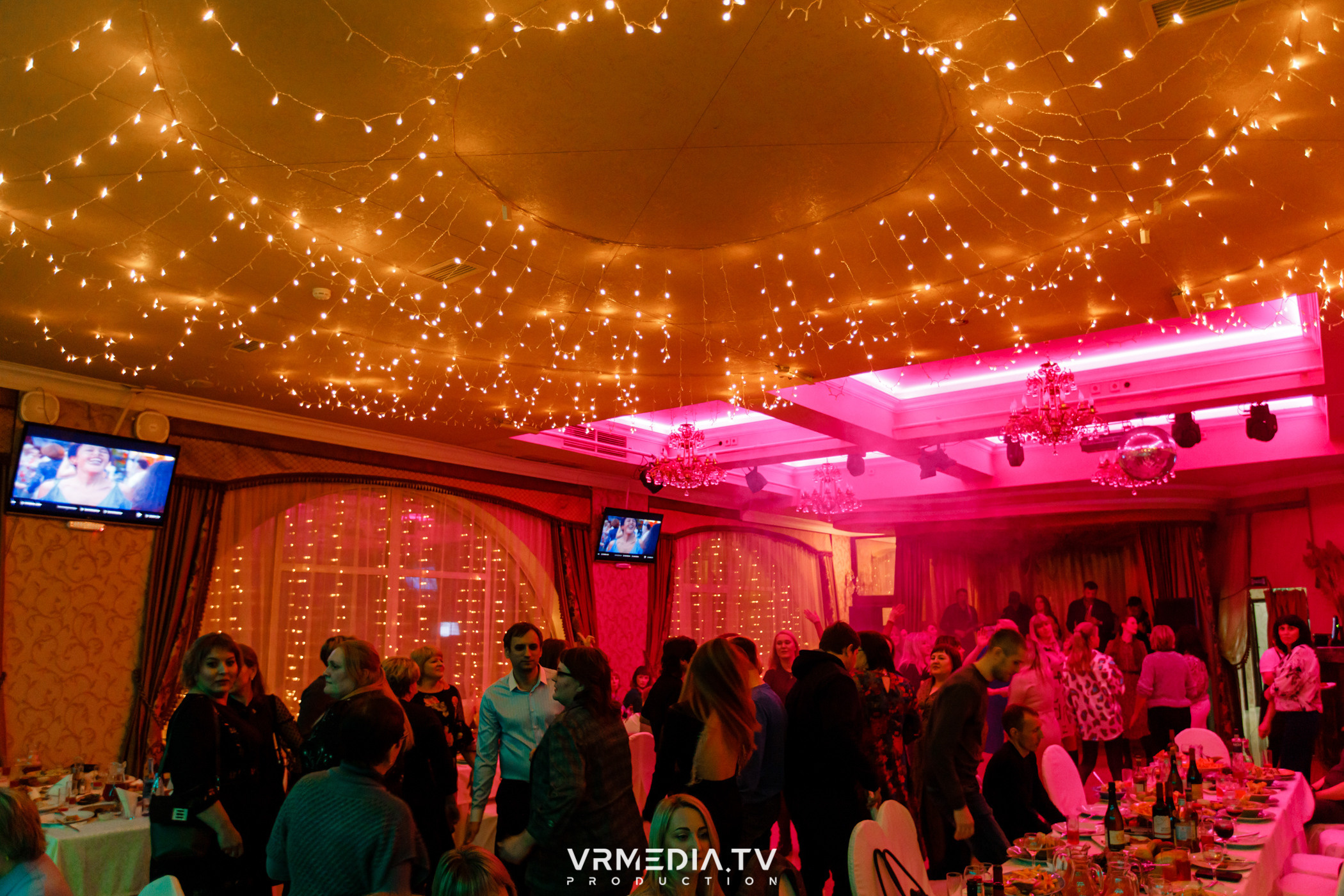 Международный женский день в ресторане «Лазурный Берег»