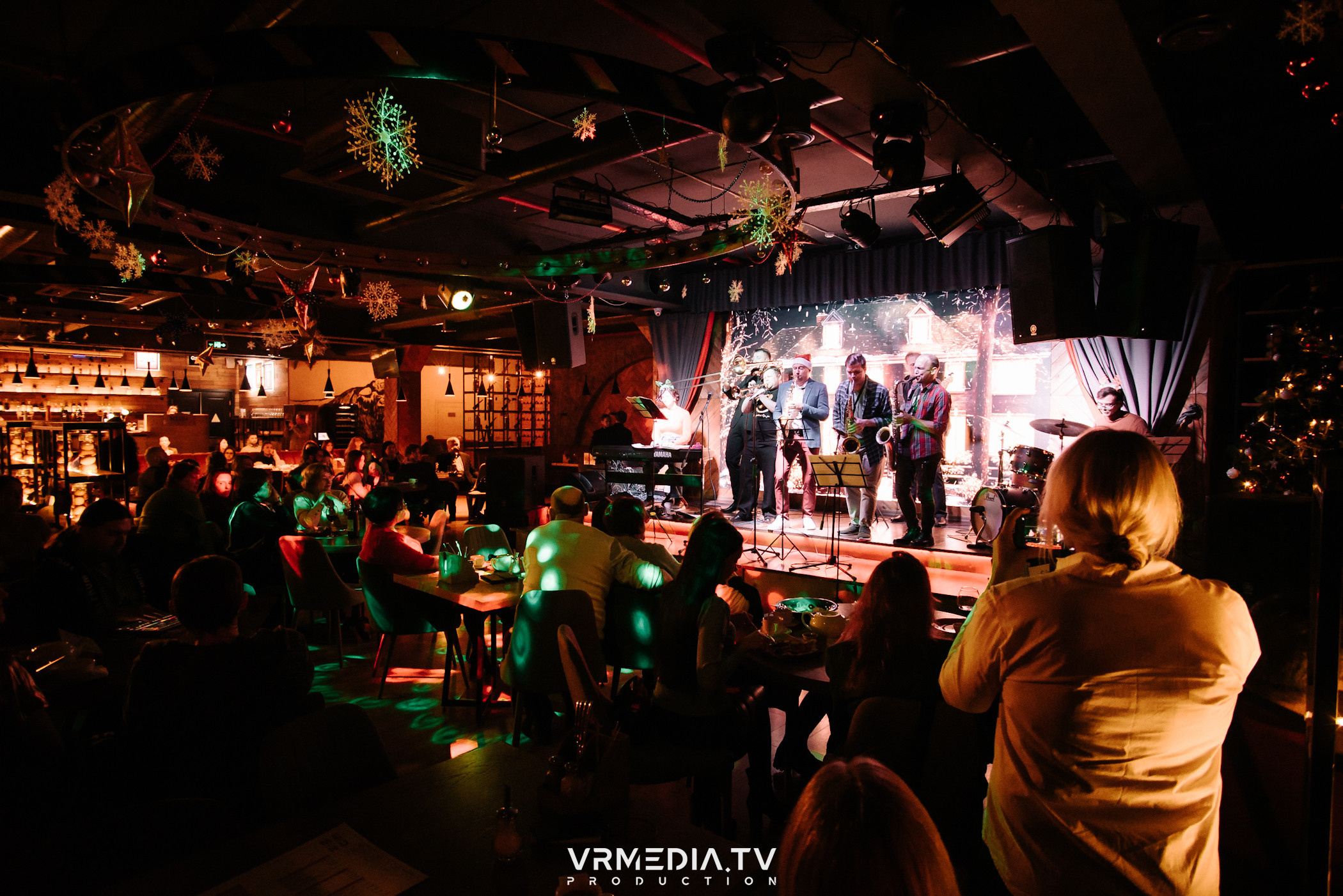 Джазовая среда. Новогодний Jam Session