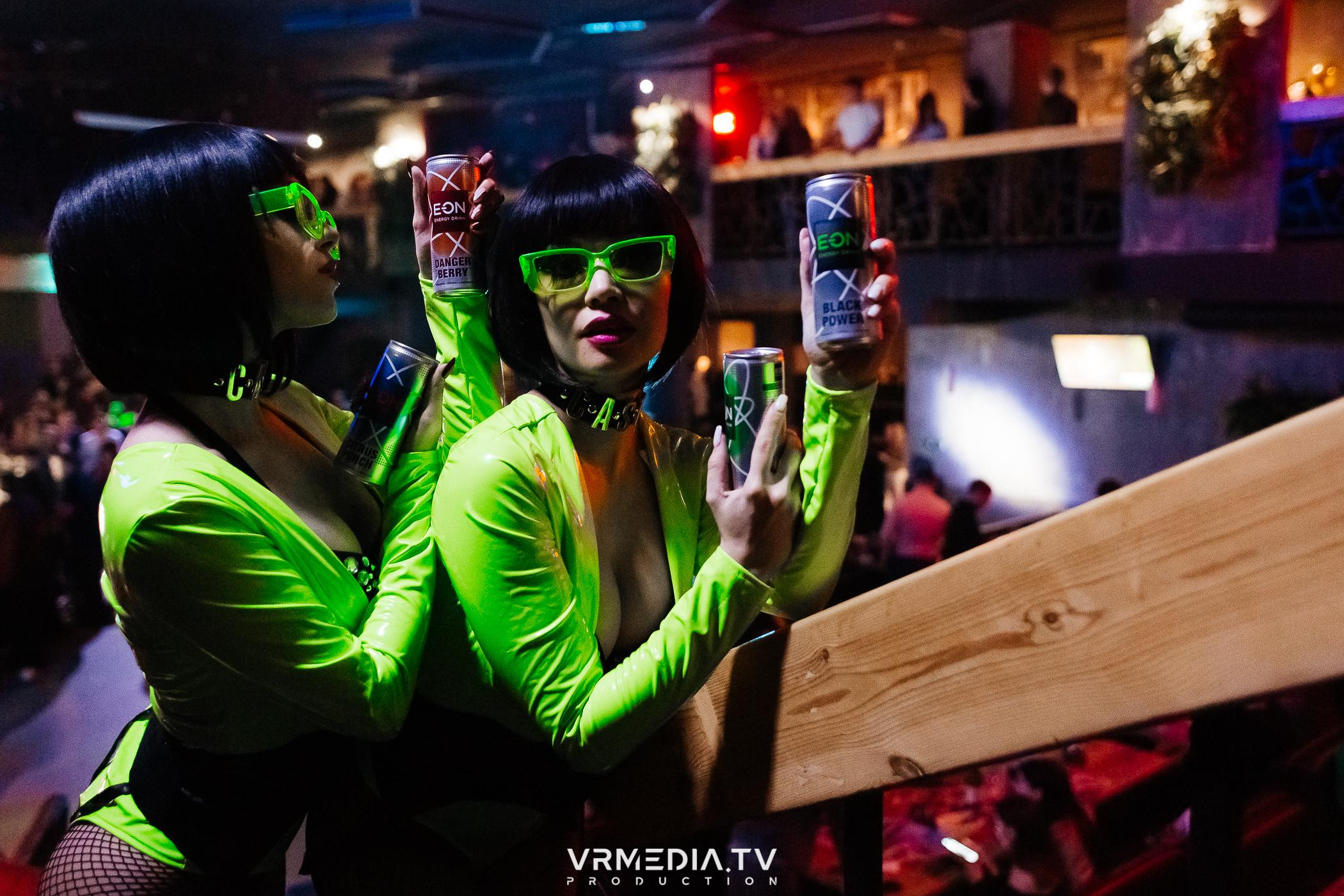 Выходные в баре «DOSKI»