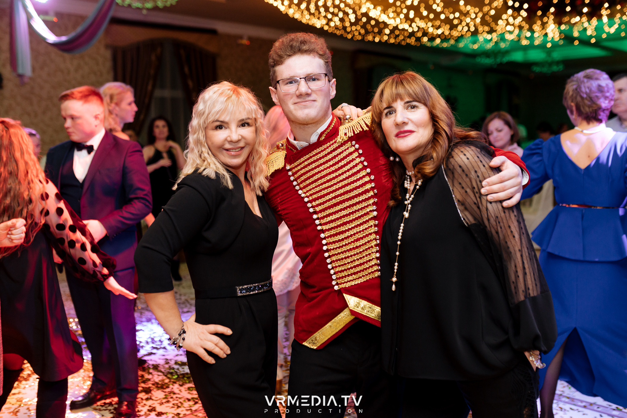 «Новогодний Мюзикл» в ресторане «Лазурный Берег»