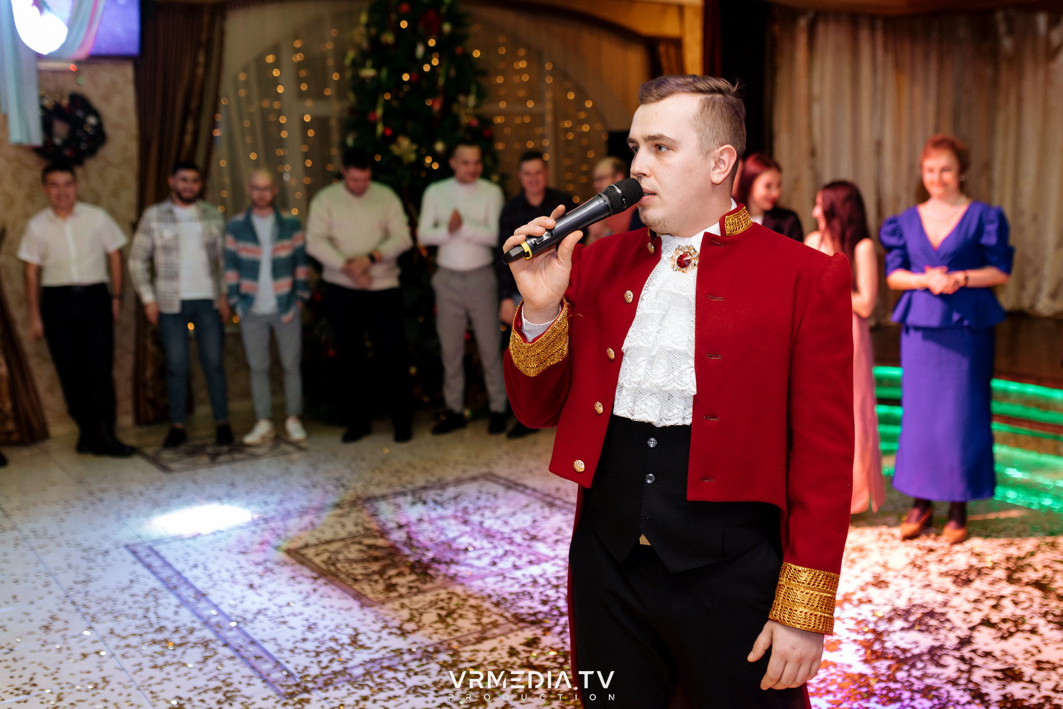 «Новогодний Мюзикл» в ресторане «Лазурный Берег»