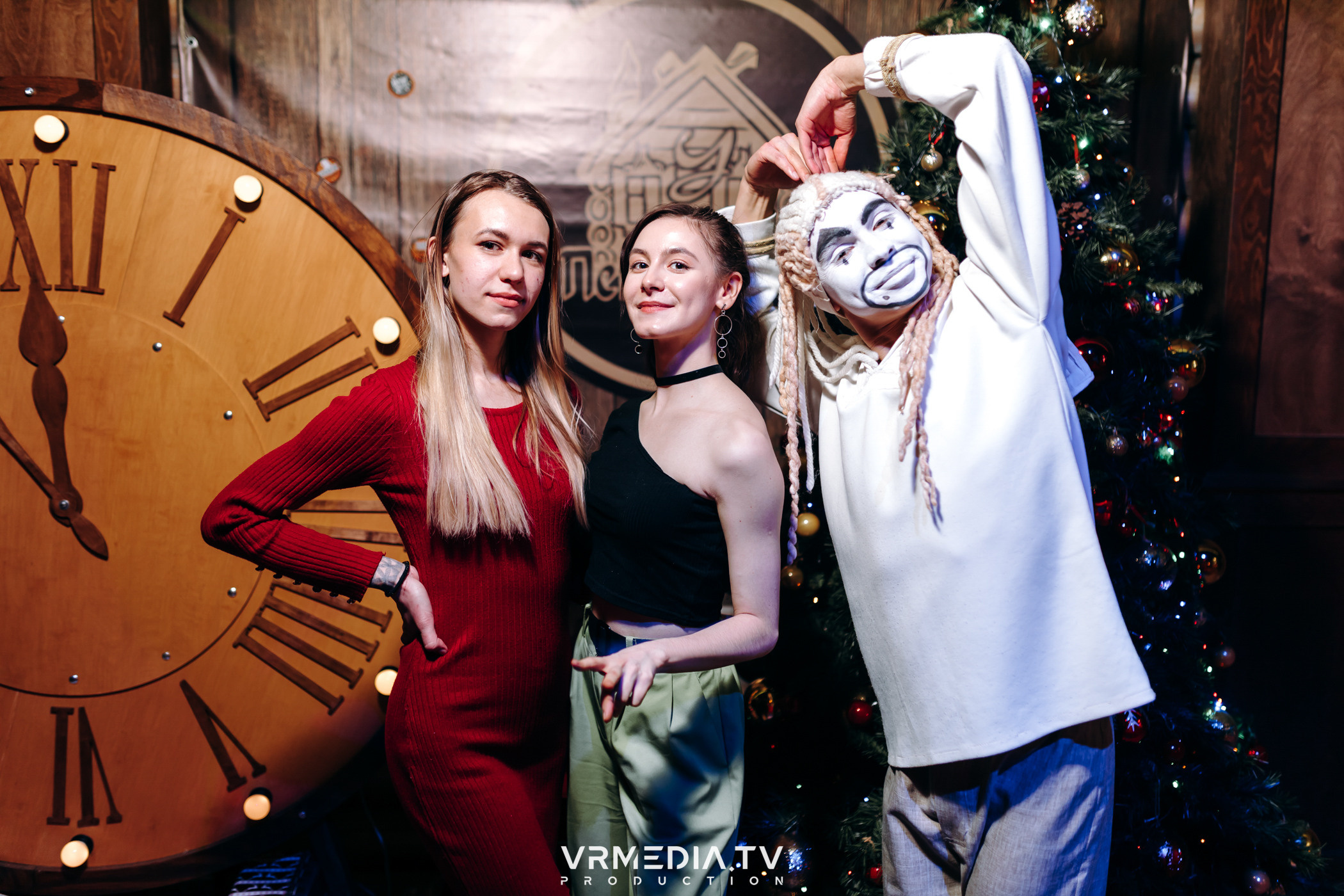 Новогодний вечер «У Петровича»