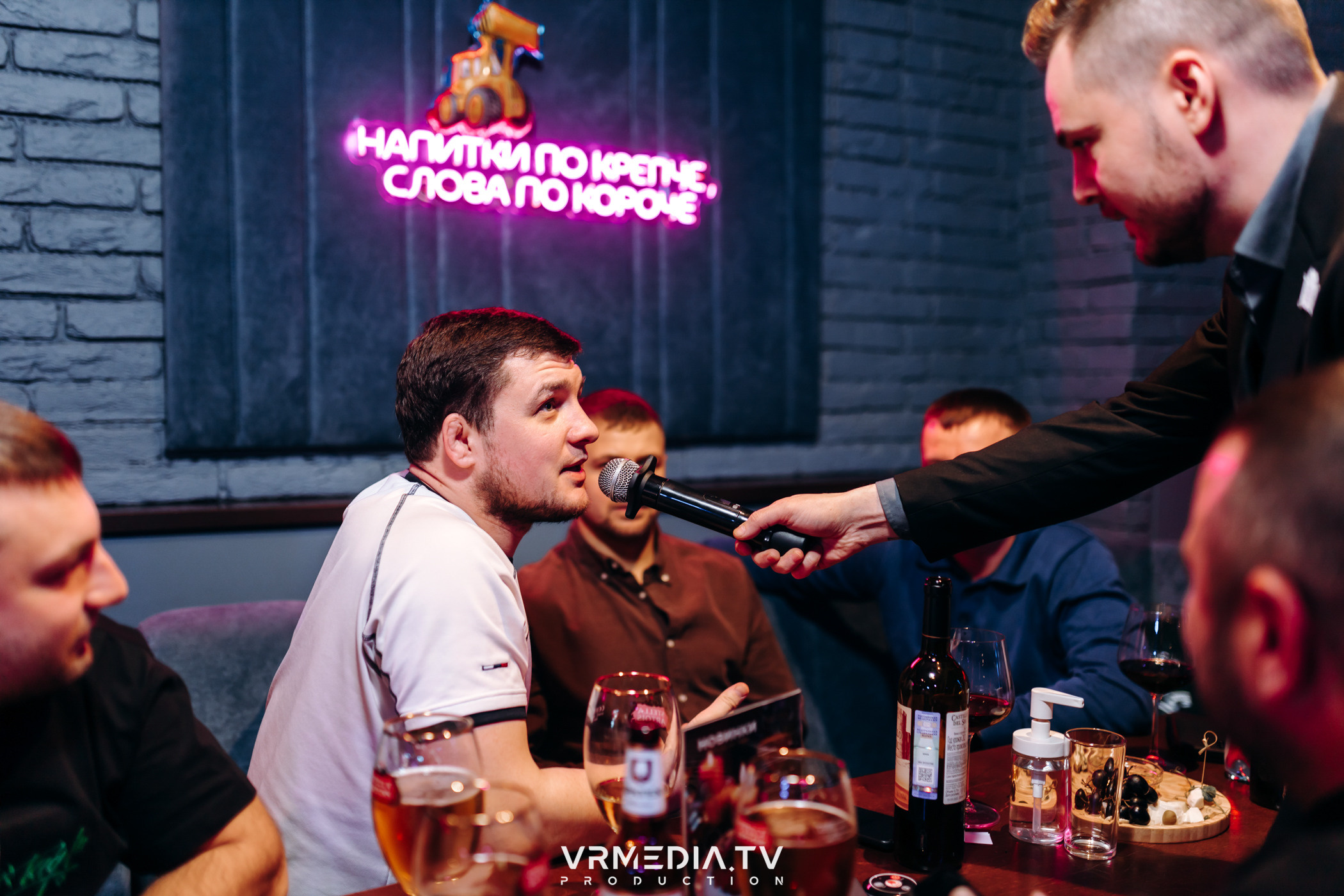 Мужской день в караоке-баре «Опера»