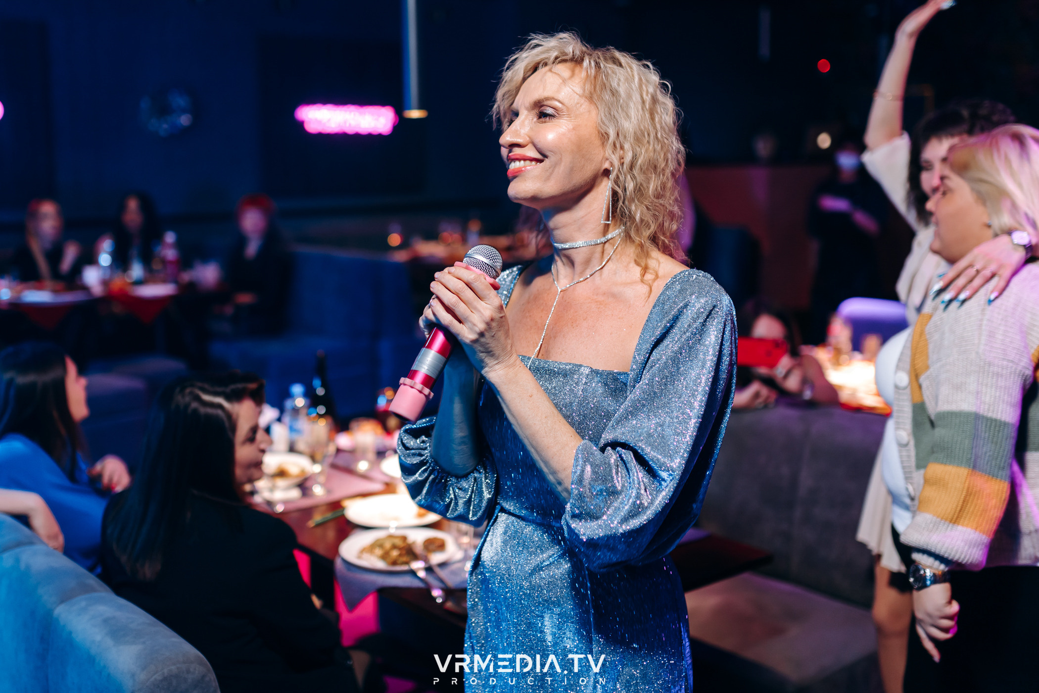 Новогодние корпоративы в караоке-баре «Опера»