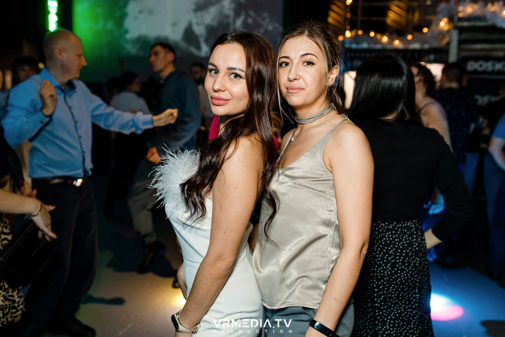 Выходные в баре «DOSKI»