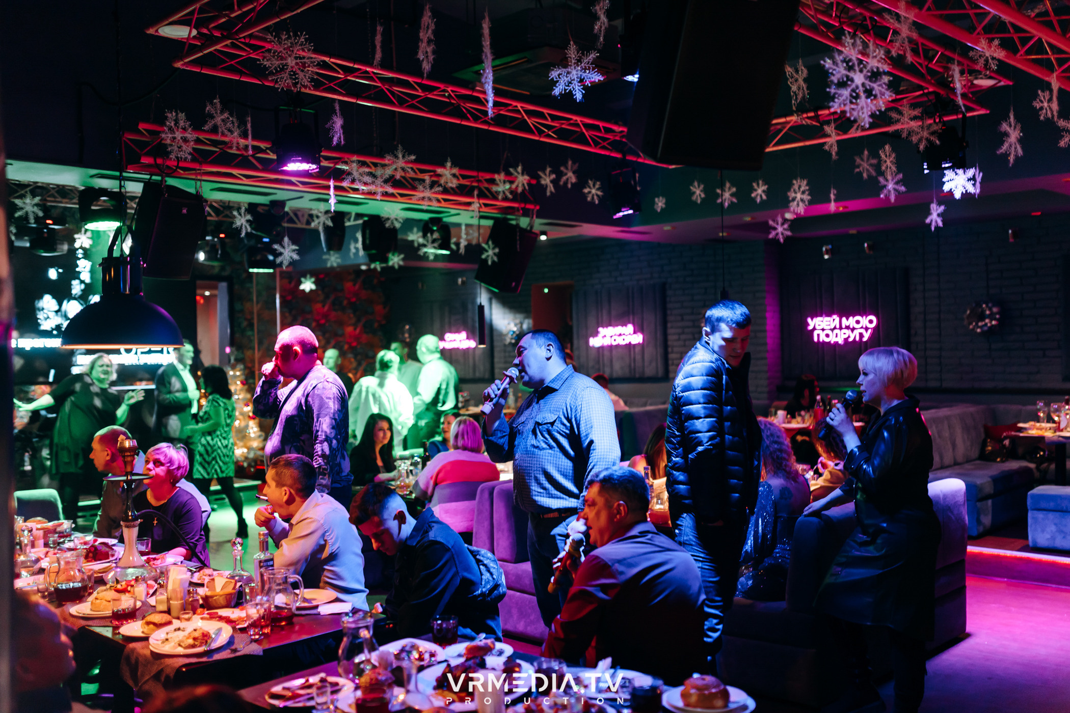 Новогодние корпоративы в караоке-баре «Опера»