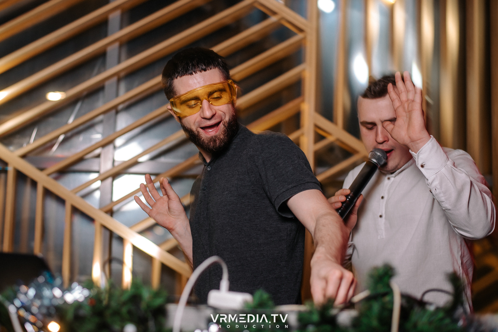 Выходные в баре «DOSKI»