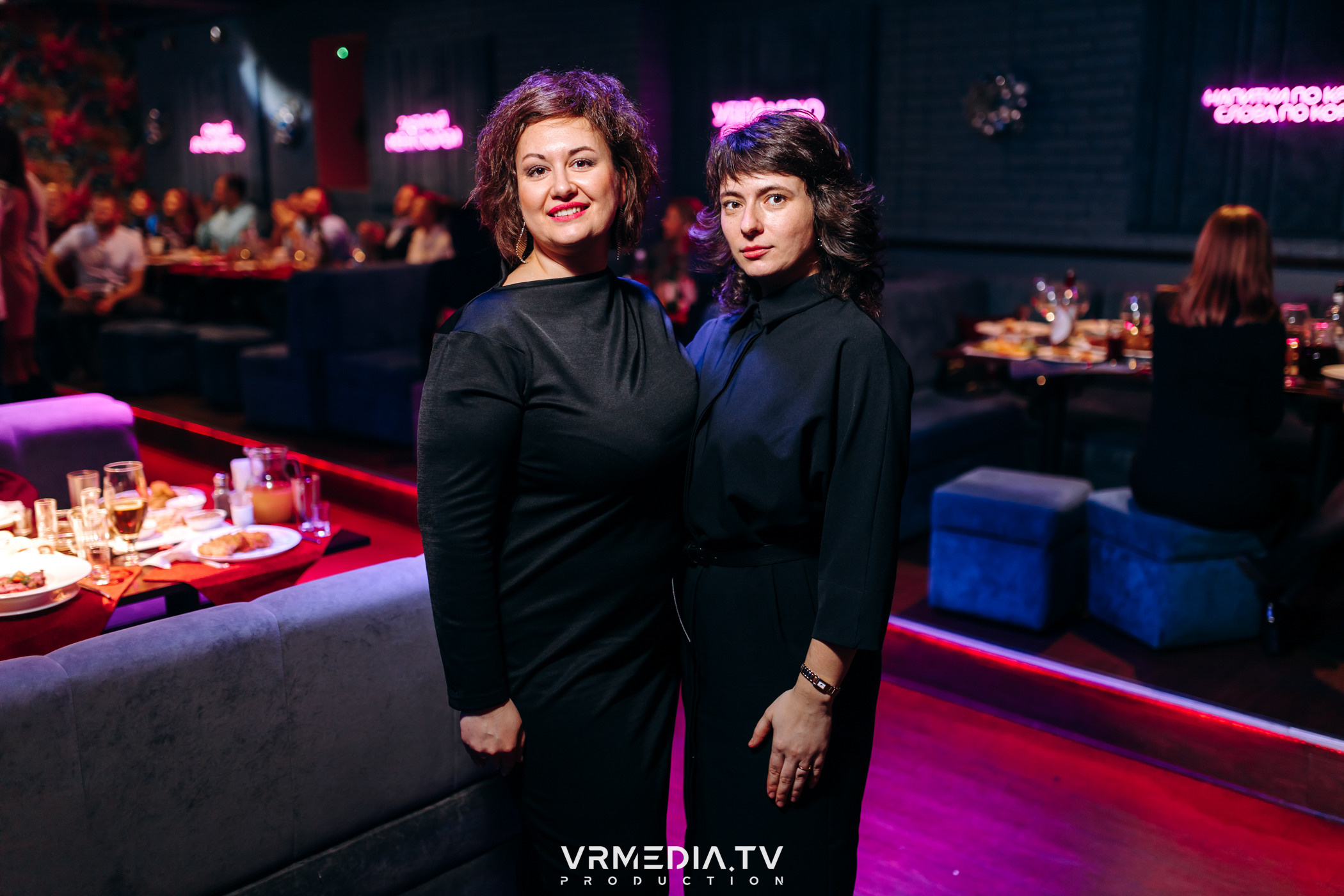 Новогодние корпоративы в караоке-баре «Опера»