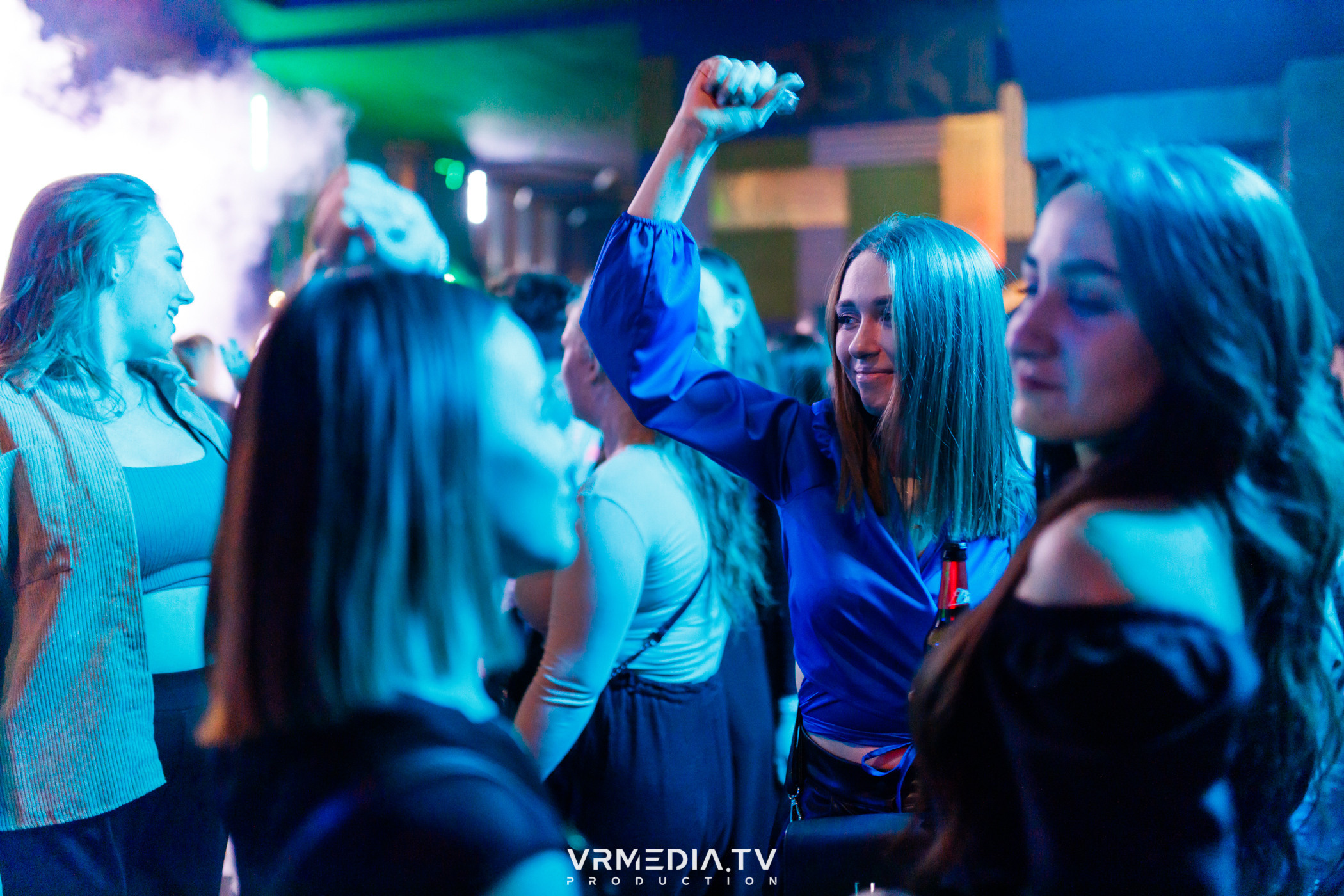 Выходные в баре «DOSKI»