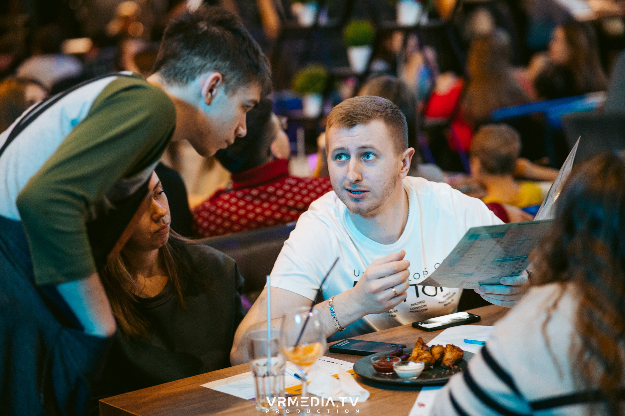 WoW QuiZ в баре «DOSKI»