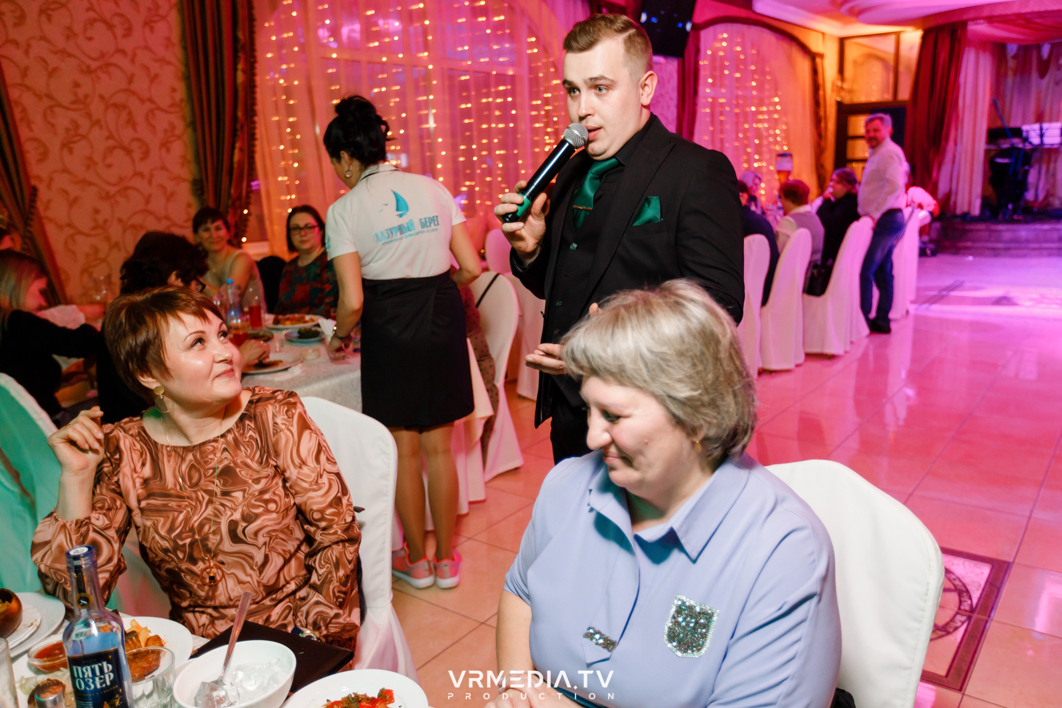 Международный женский день в ресторане «Лазурный Берег»