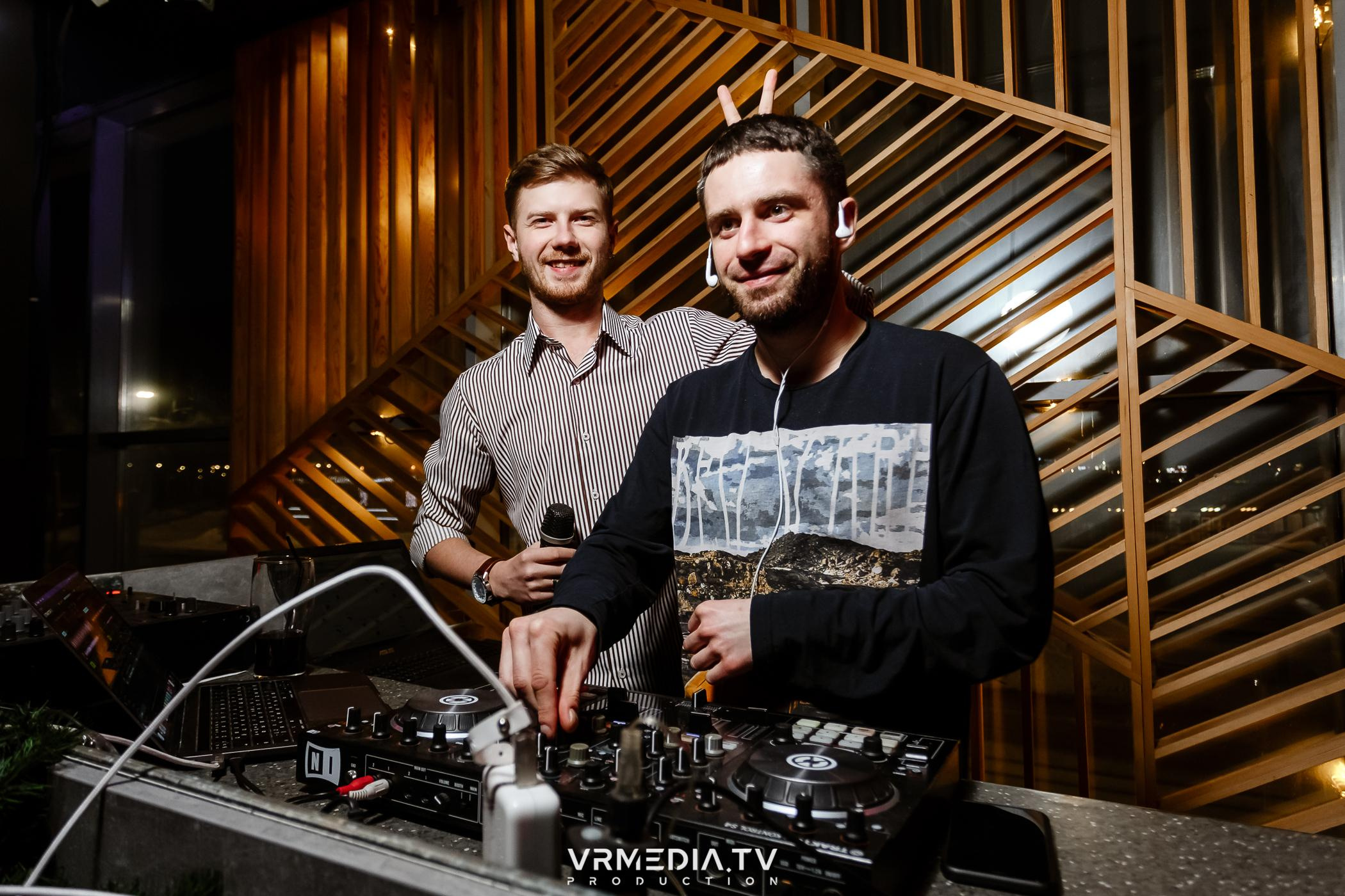 Выходные в баре «DOSKI»