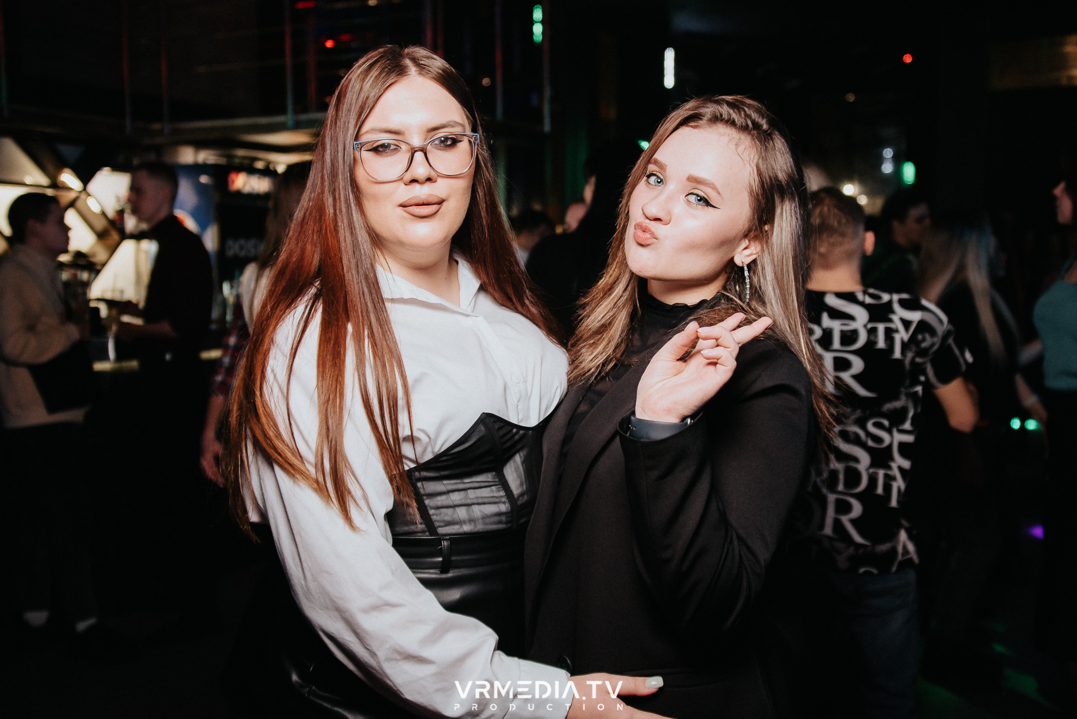 Выходные в баре «DOSKI»