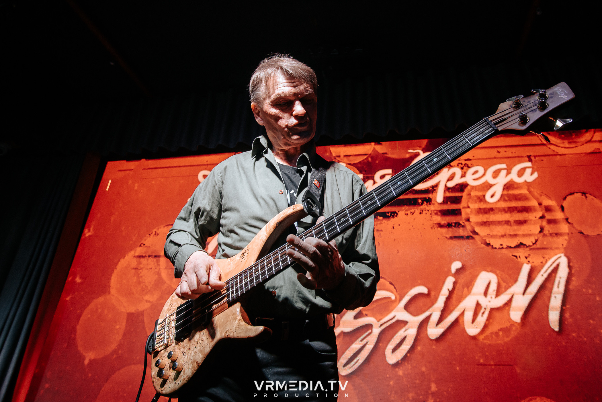 Джазовая среда: Джаз Замечательных Людей (Новосибирск)