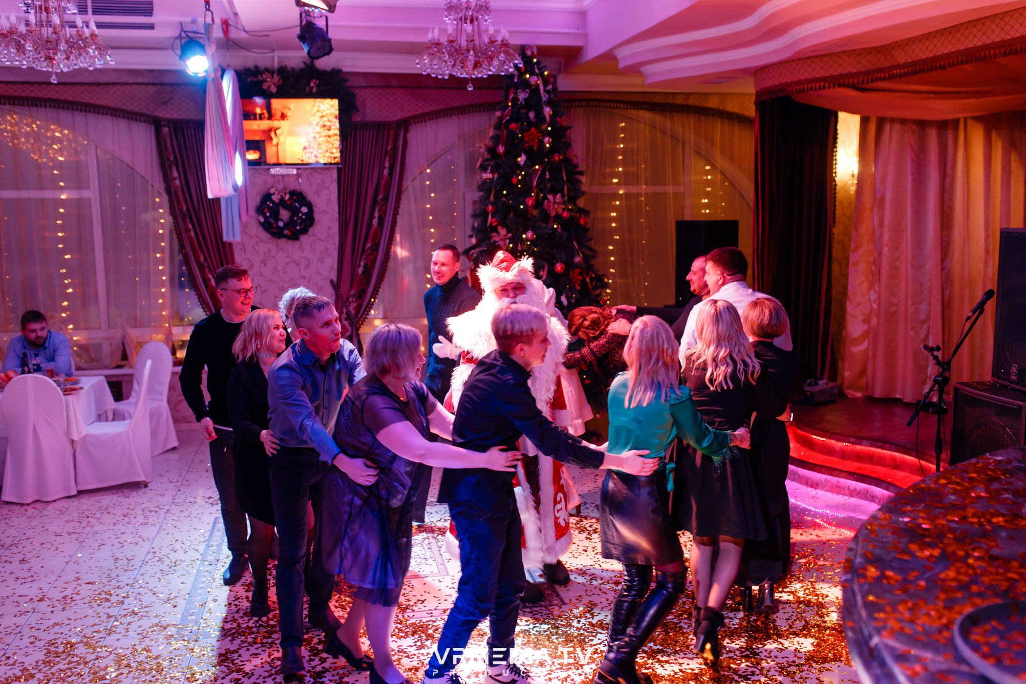 «Новогодний Мюзикл» в ресторане «Лазурный Берег»