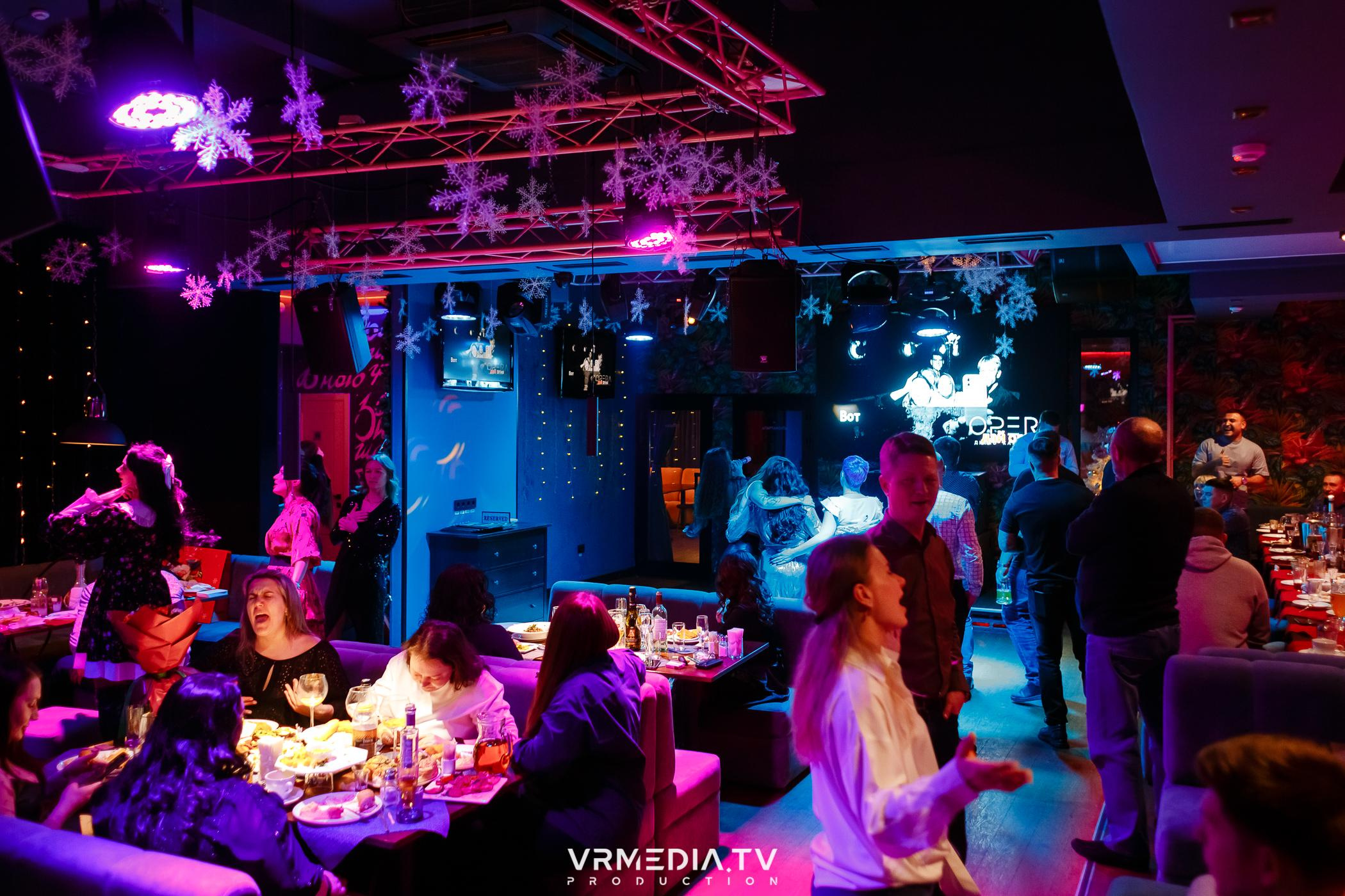 Новогодние корпоративы в караоке-баре «Опера»