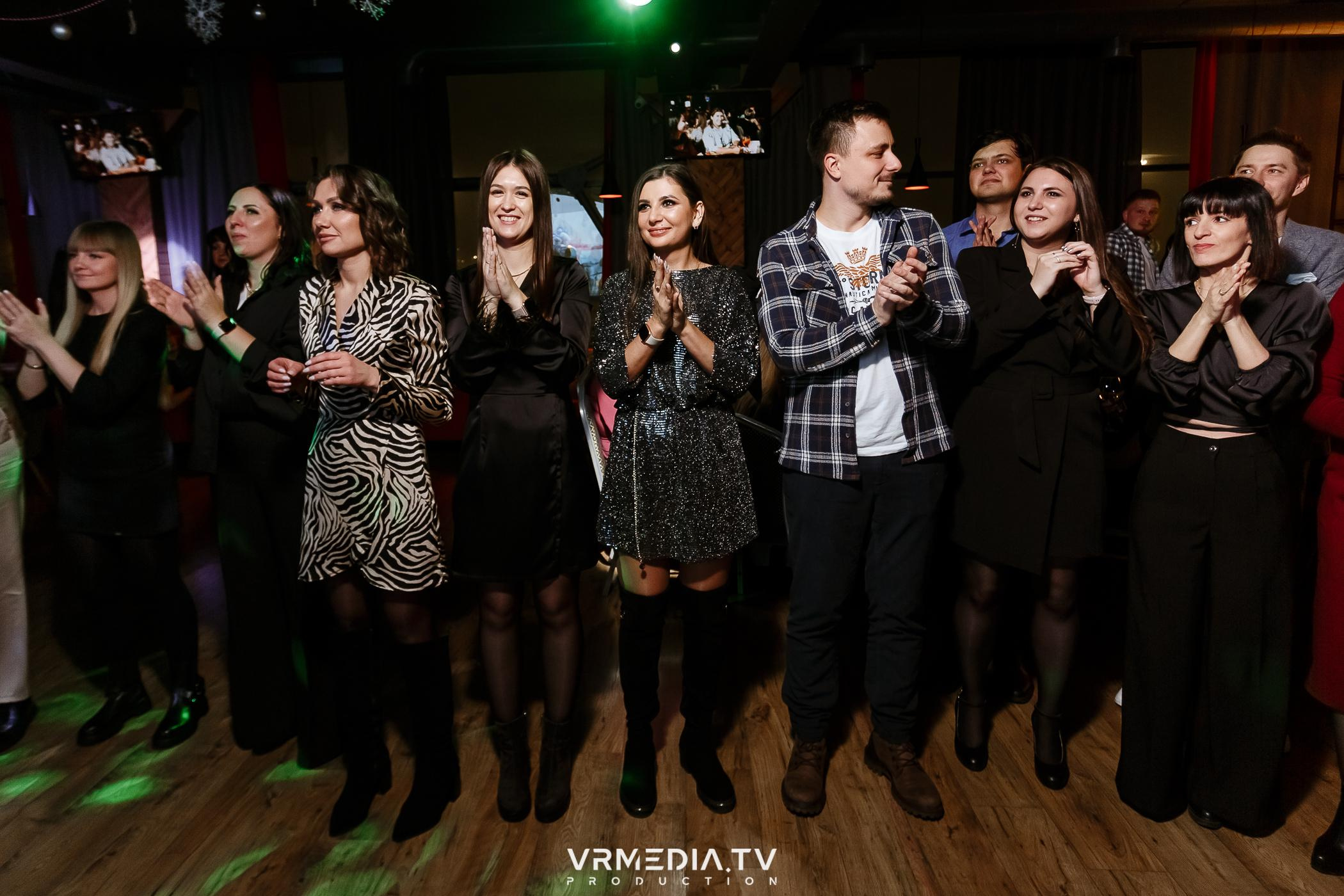 Жаркий новогодний корпоратив в гриль-баре «Жара»