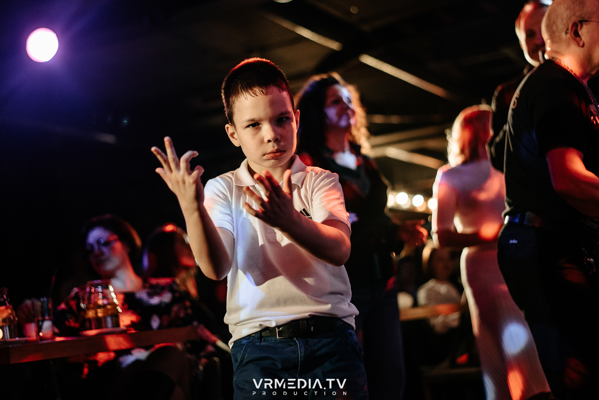 Джазовая среда: BBQueen: Переменная облачность