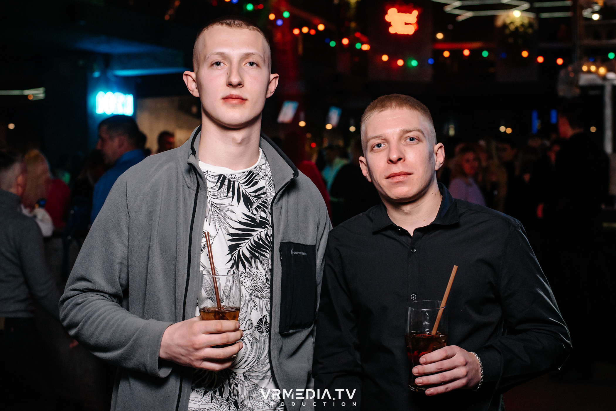 Выходные в баре «DOSKI»