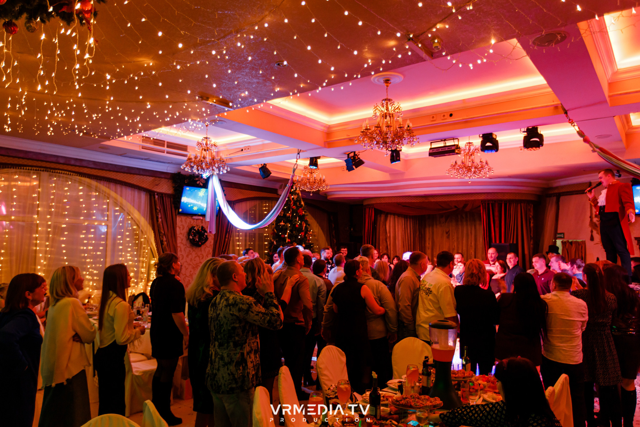 «Новогодний Мюзикл» в ресторане «Лазурный Берег»