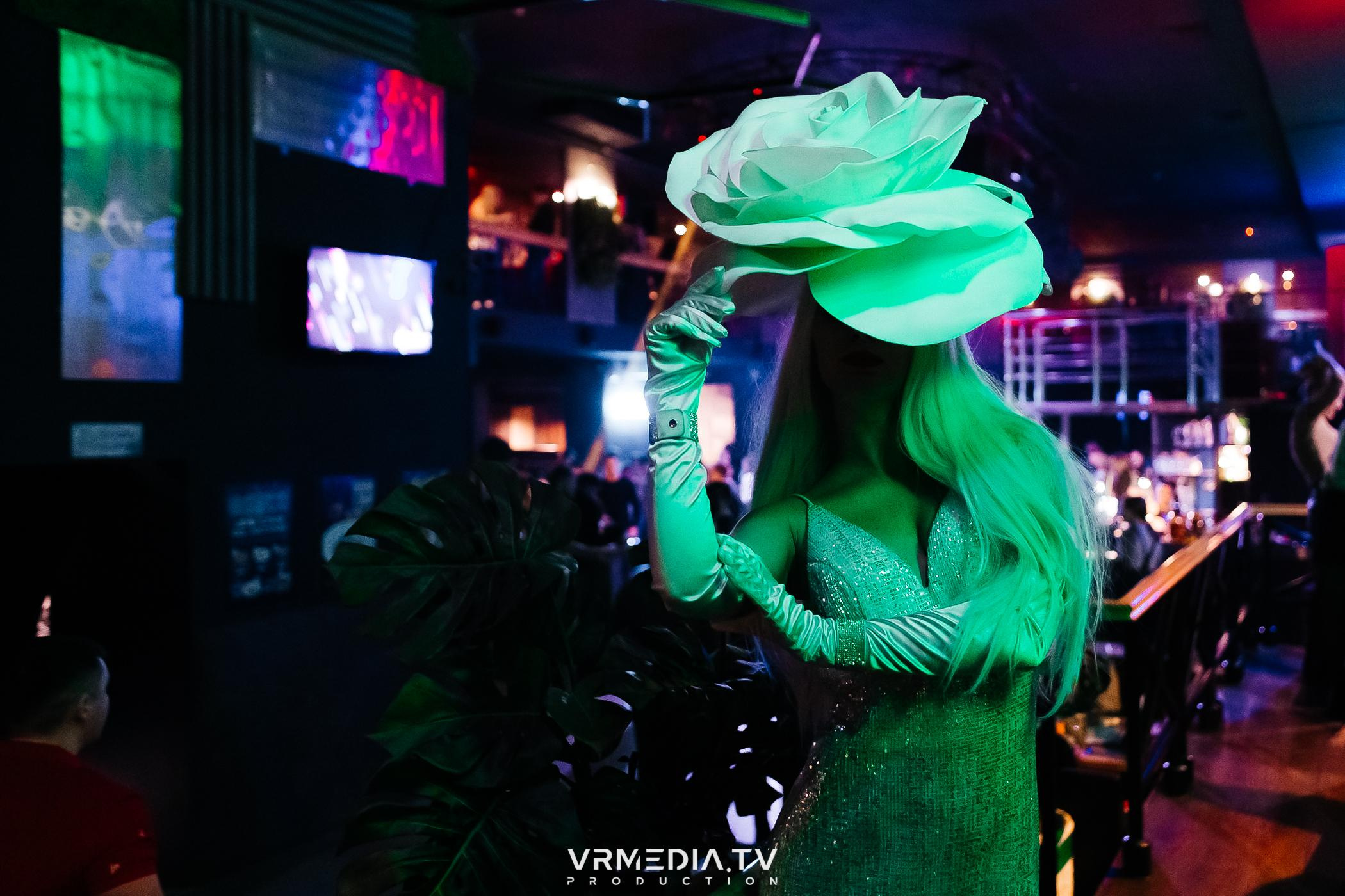 Выходные в баре «DOSKI»