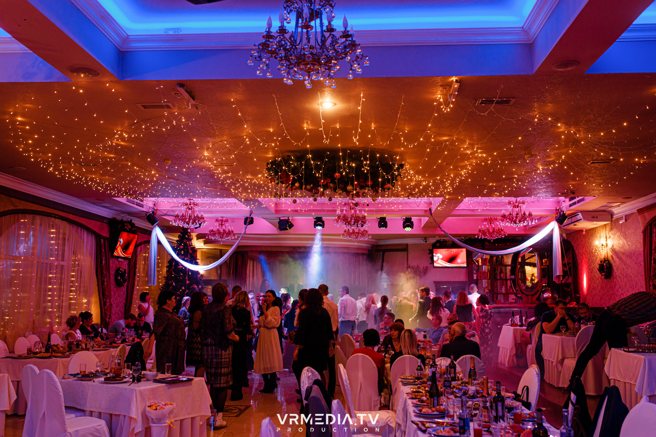 «Новогодний Мюзикл» в ресторане «Лазурный Берег»