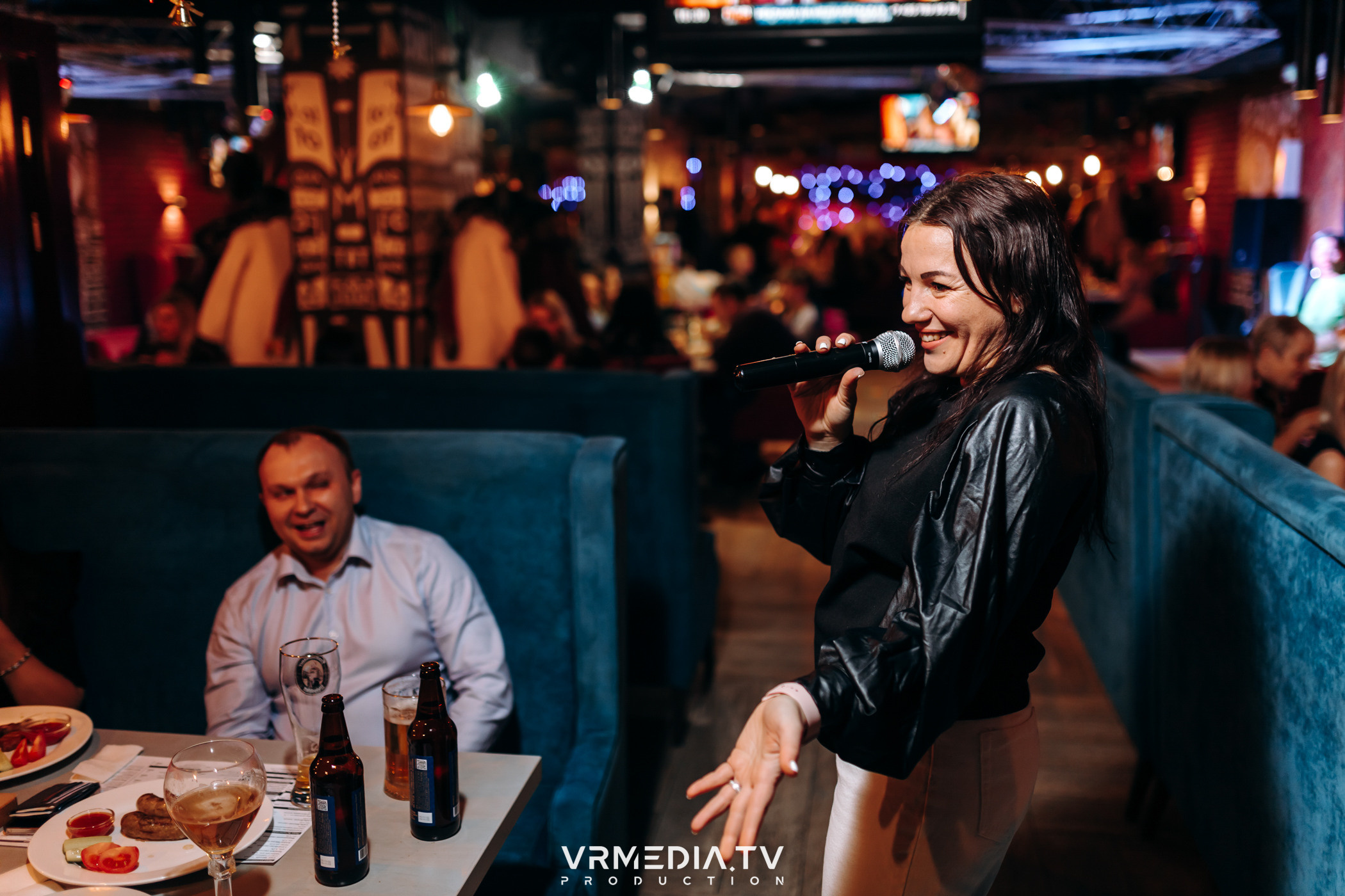 Новогодний вечер в ресторане «Friday»