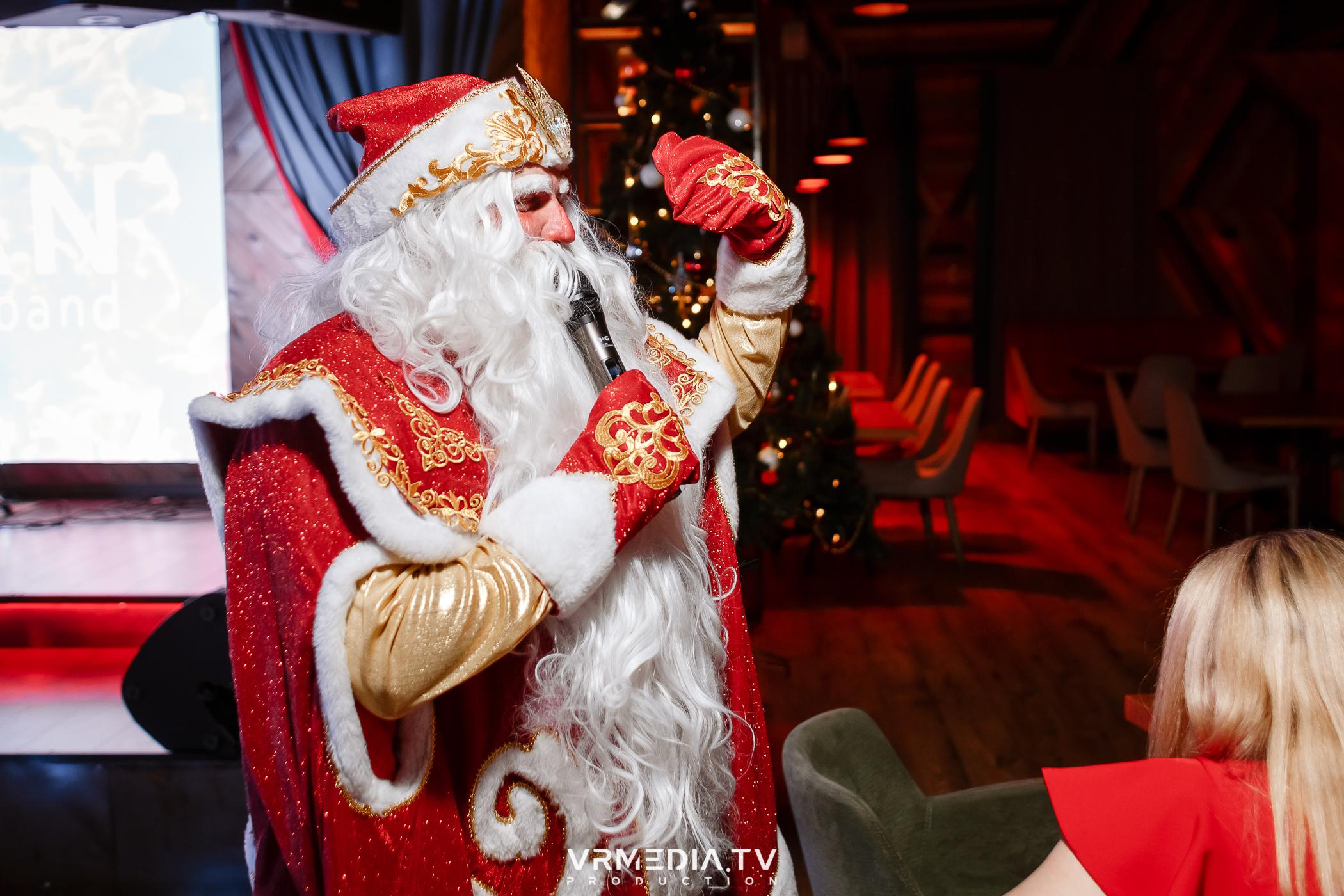 Жаркий новогодний корпоратив в гриль-баре «Жара»