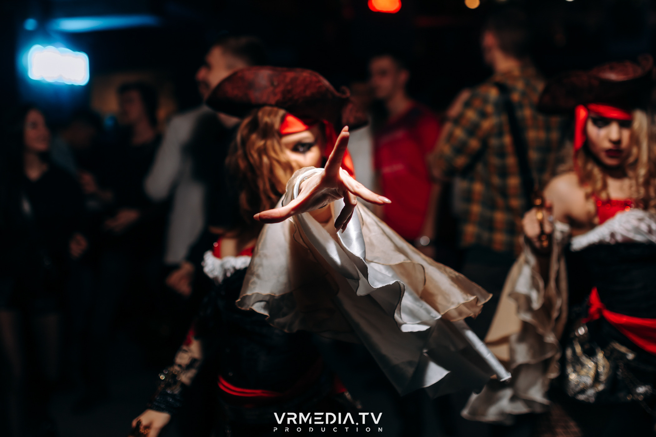 Выходные в баре «DOSKI»