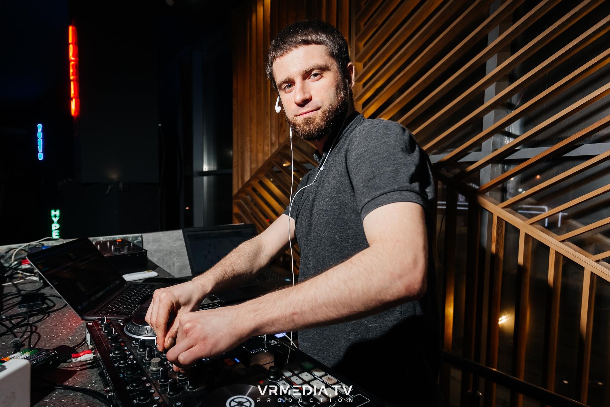 Выходные в баре «DOSKI»