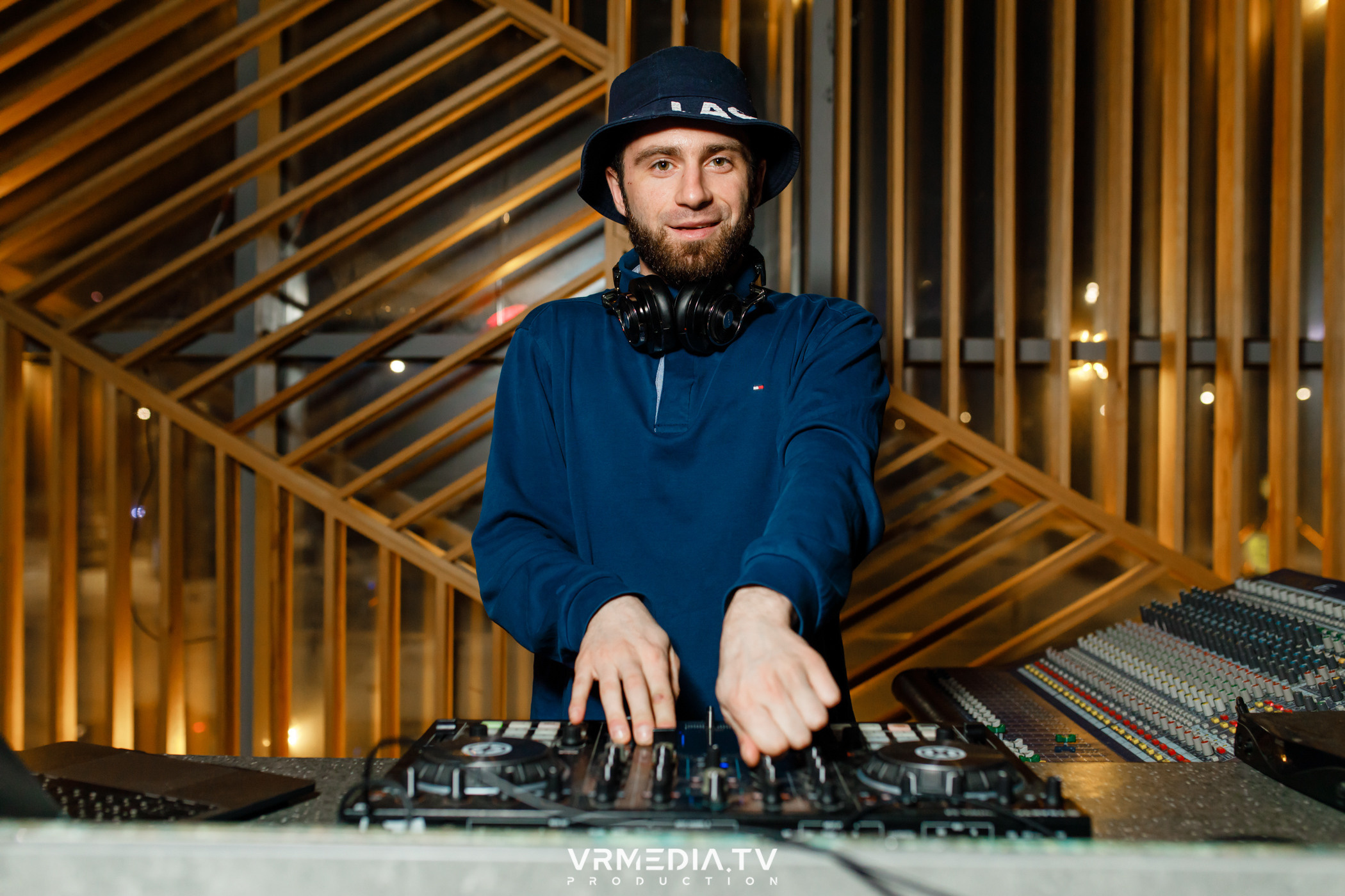 Выходные в баре «DOSKI»