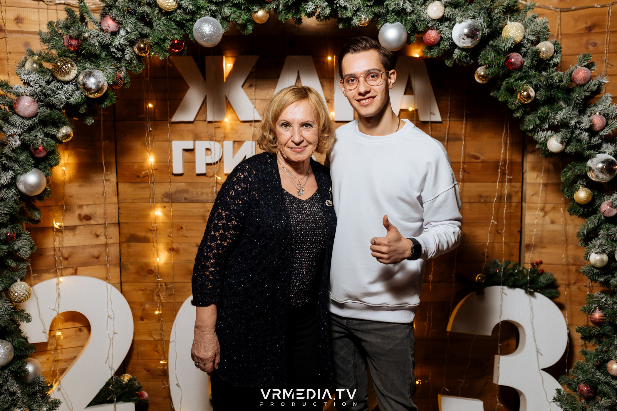 Жаркий новогодний корпоратив в гриль-баре «Жара»