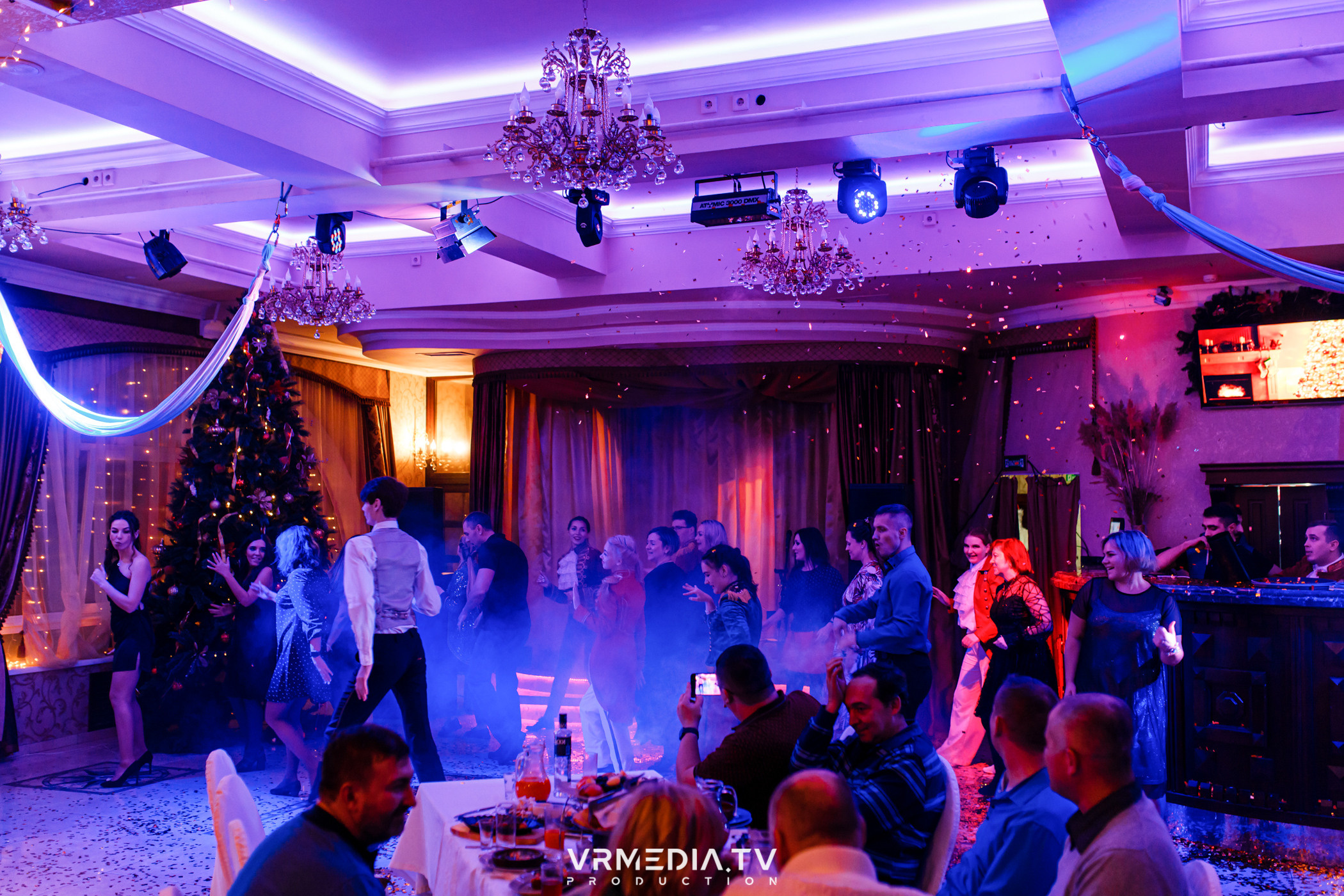 «Новогодний Мюзикл» в ресторане «Лазурный Берег»