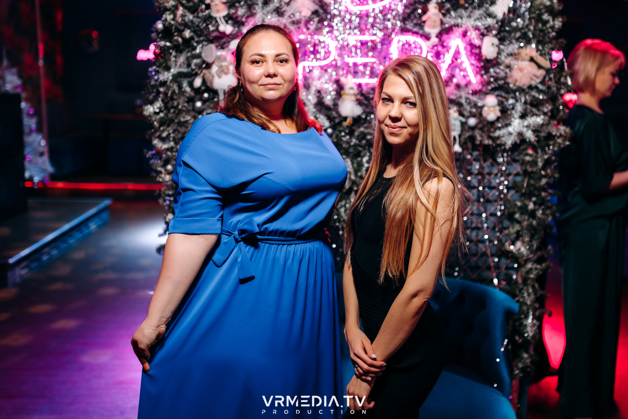 Новогодние корпоративы в караоке-баре «Опера»