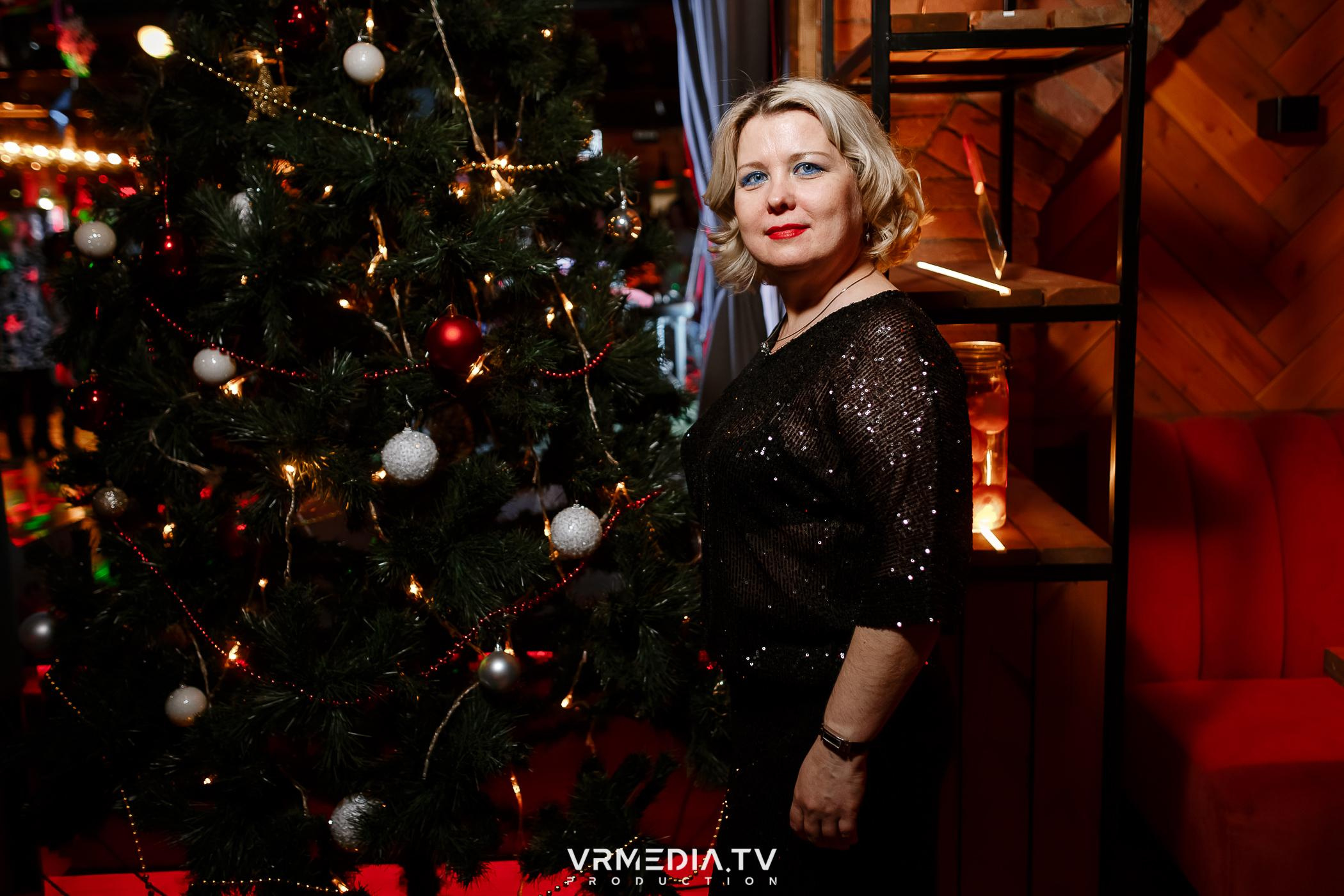 Жаркий новогодний корпоратив в гриль-баре «Жара»