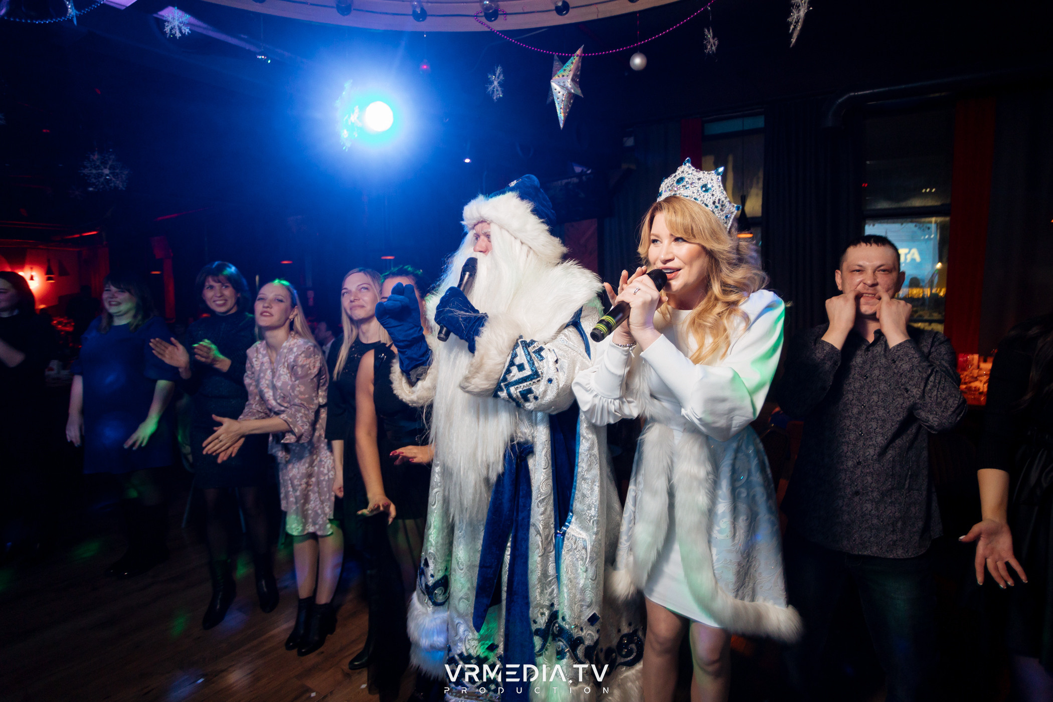 Жаркий новогодний корпоратив в гриль-баре «Жара»