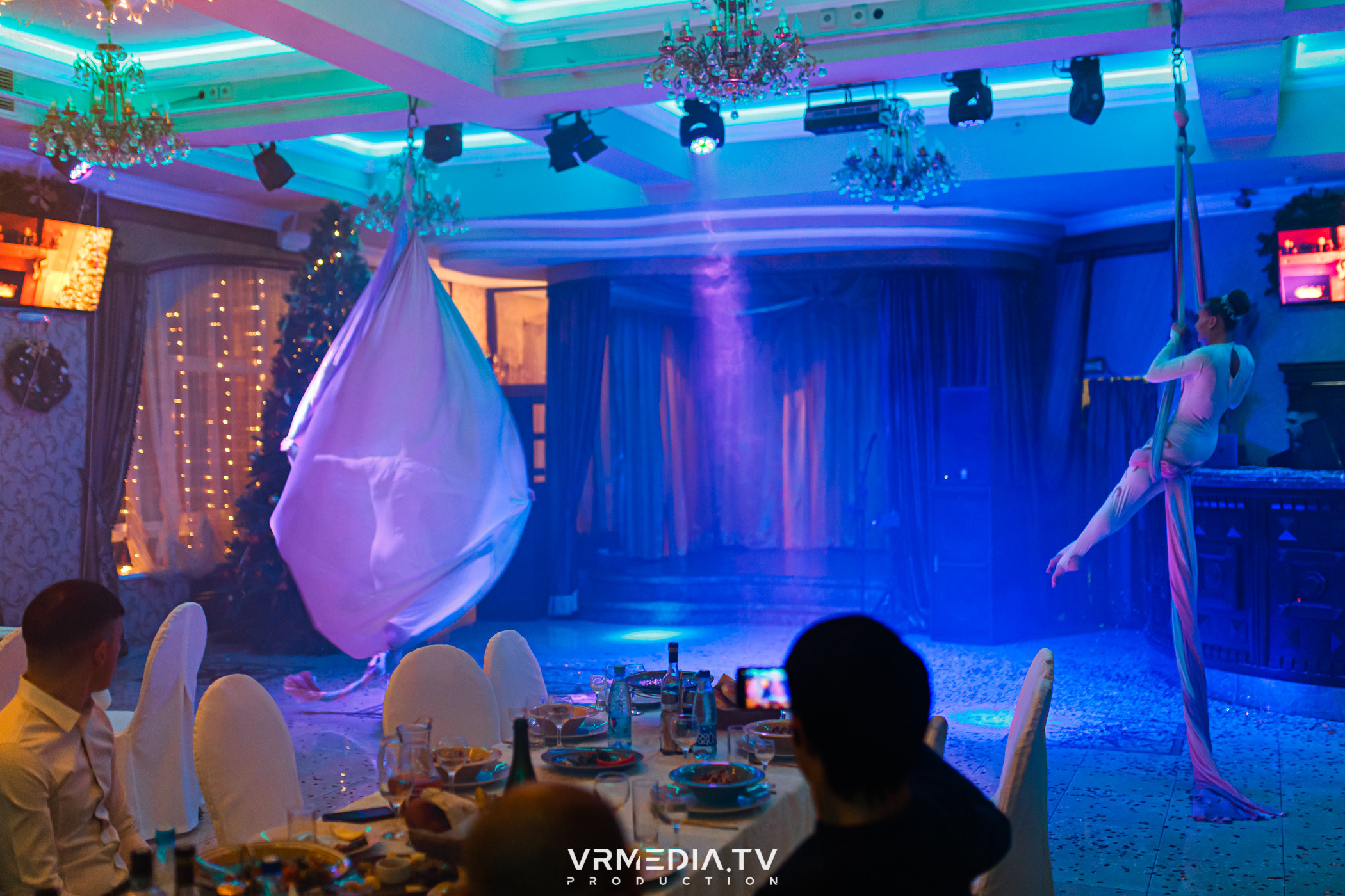 «Новогодний Мюзикл» в ресторане «Лазурный Берег»