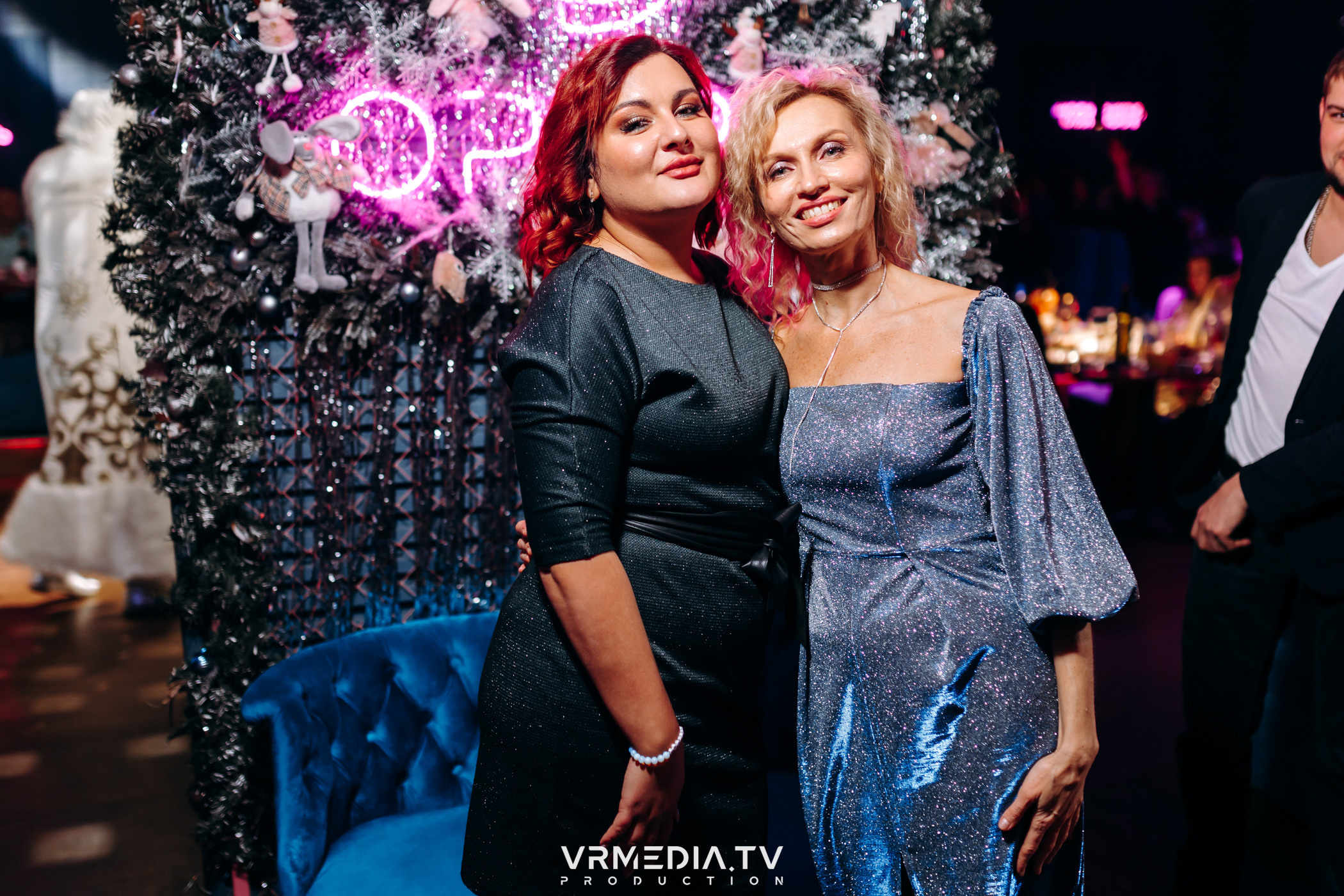 Новогодние корпоративы в караоке-баре «Опера»