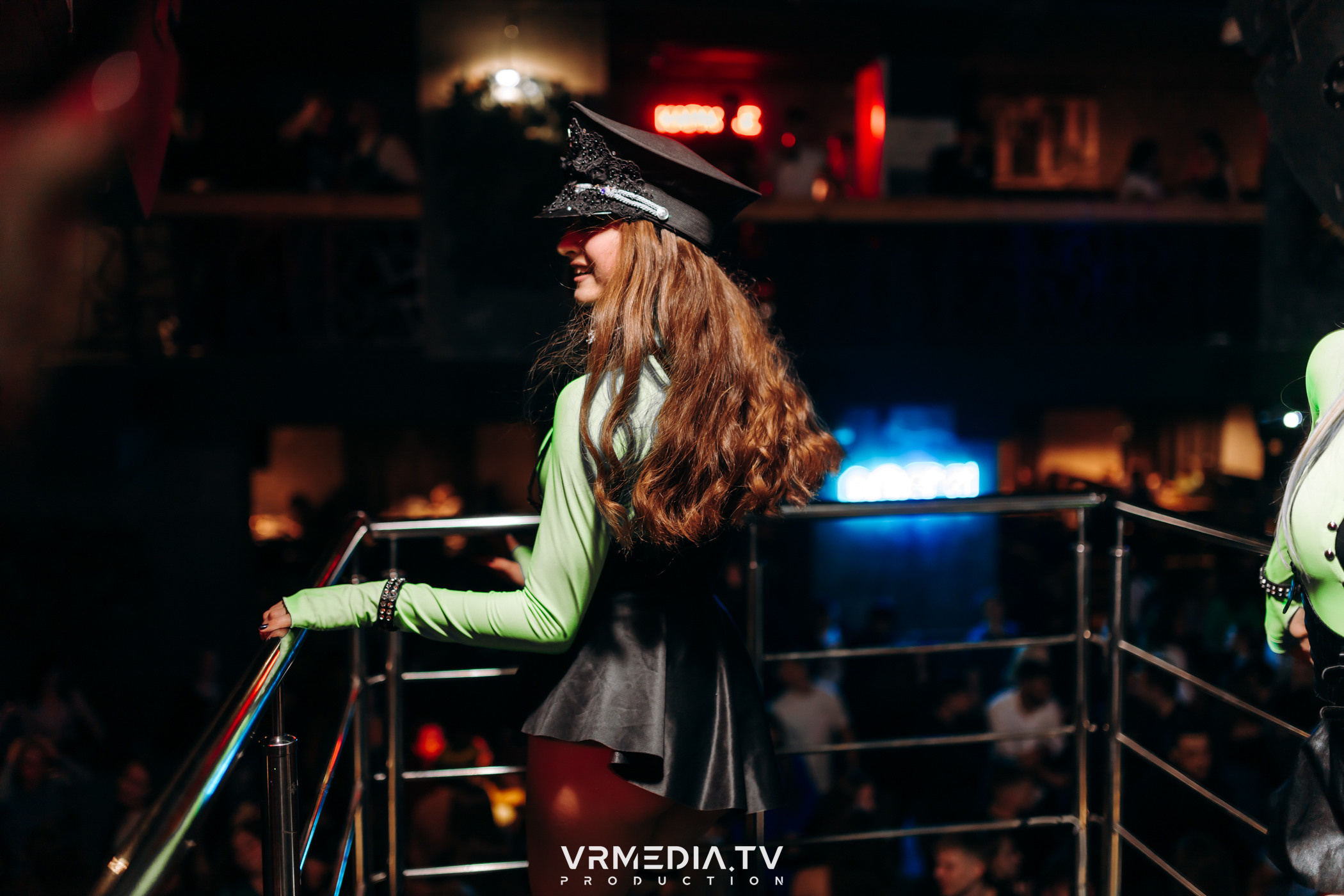 Выходные в баре «DOSKI»