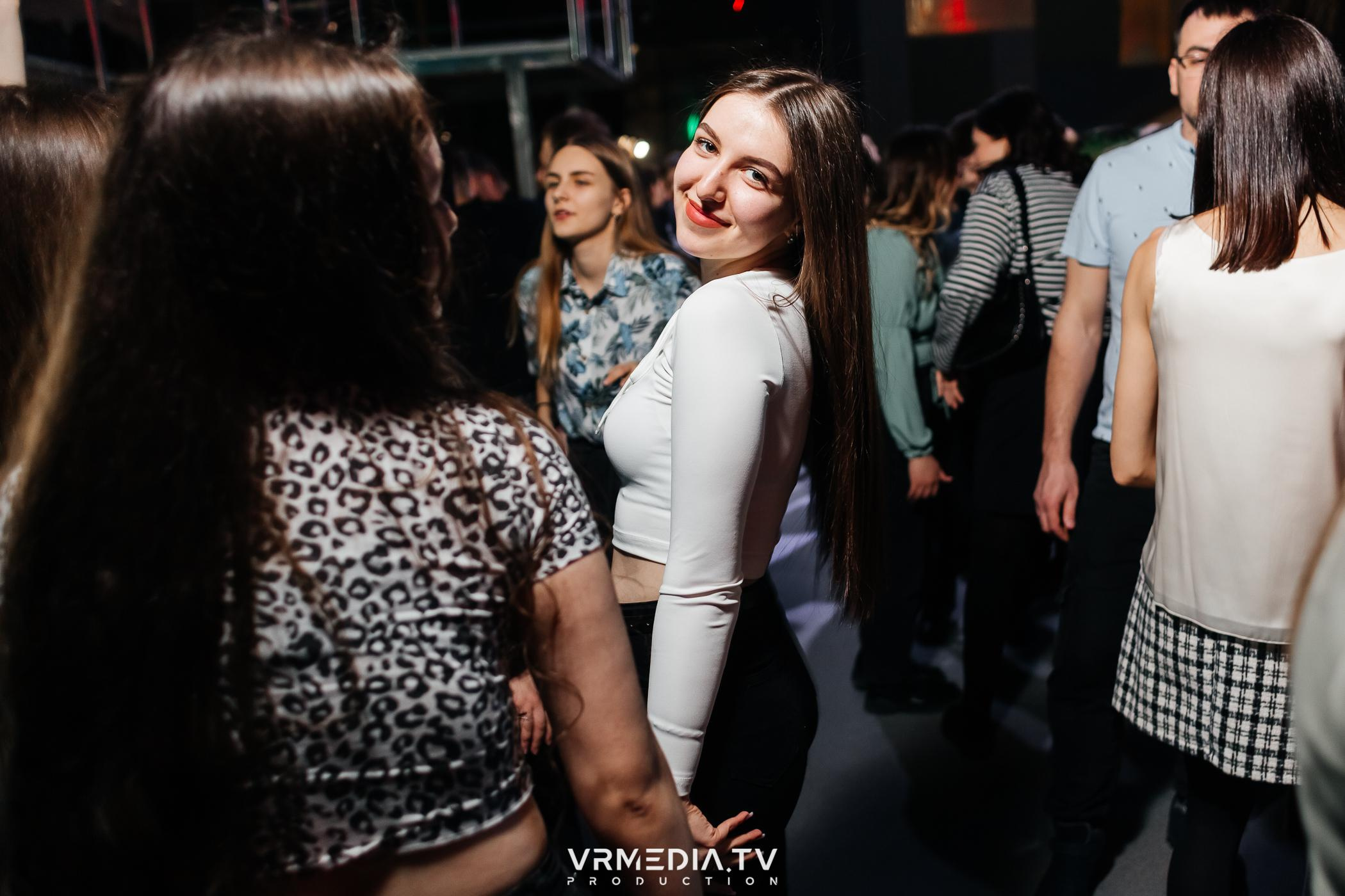 Выходные в баре «DOSKI»