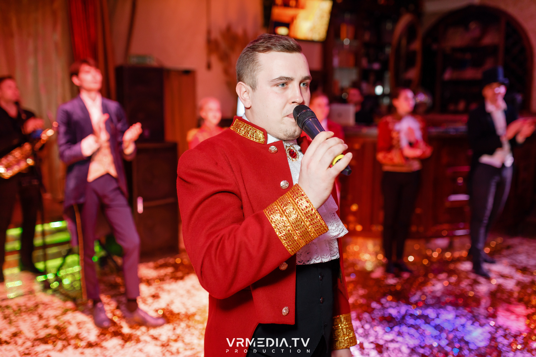 «Новогодний Мюзикл» в ресторане «Лазурный Берег»