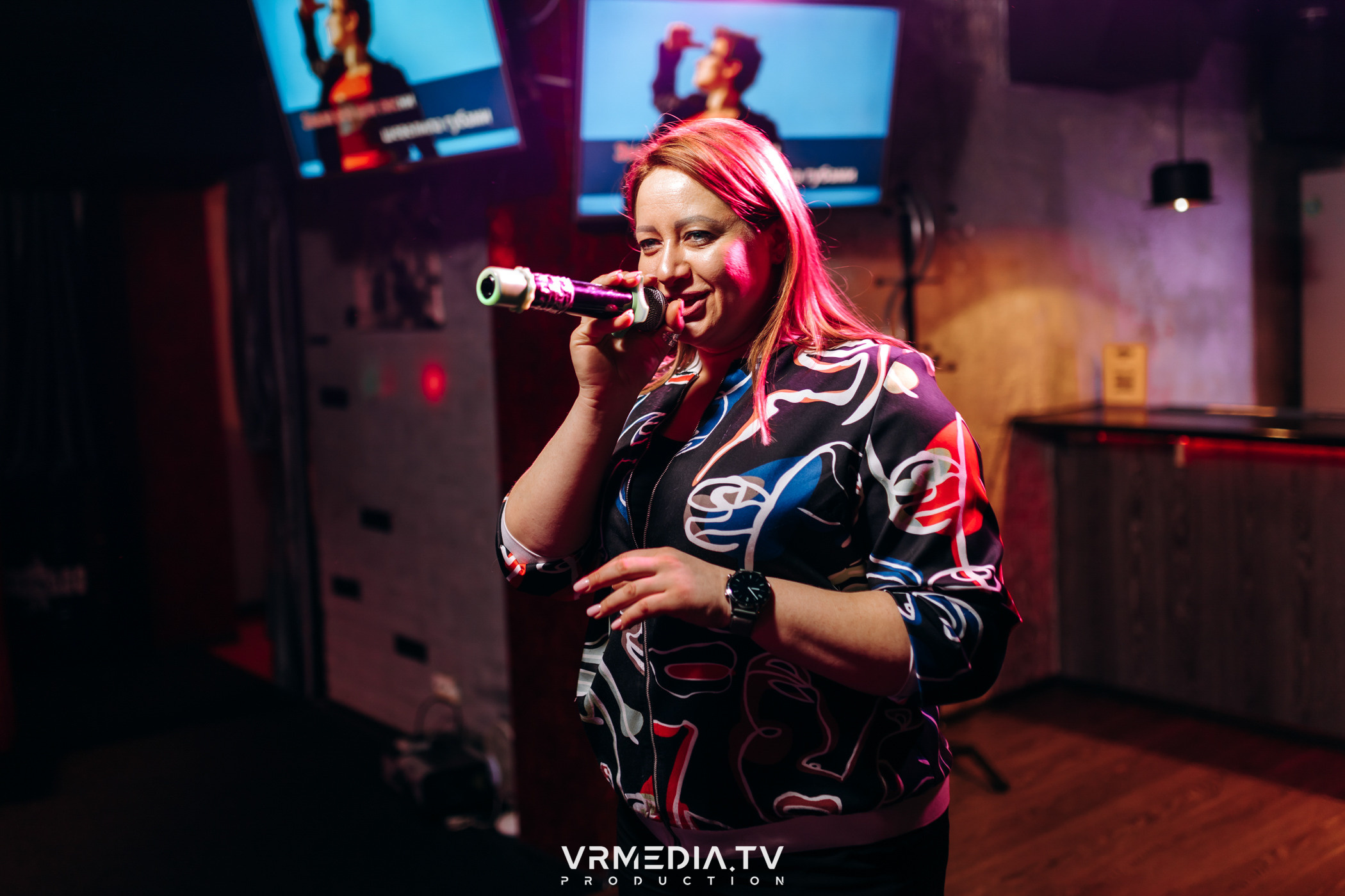 Международный женский день в караоке-баре «Chicago»