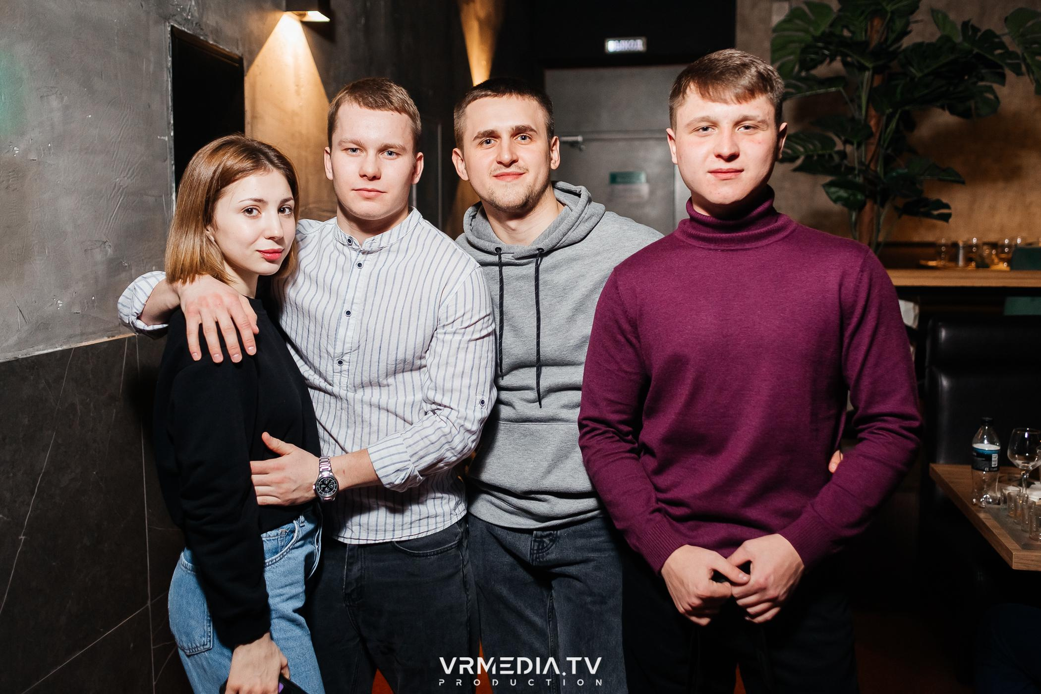 Выходные в баре «DOSKI»