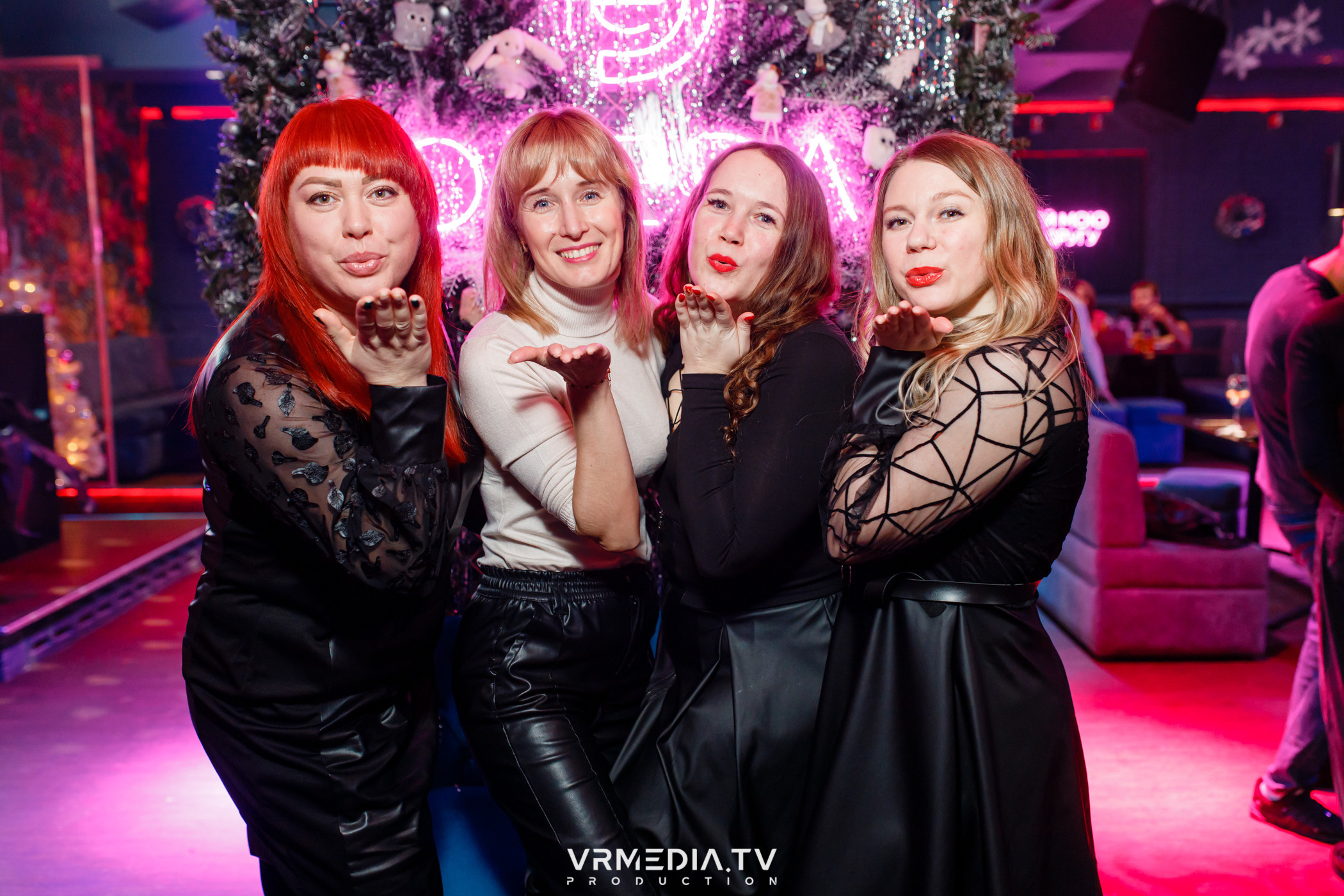 Выходные в караоке-баре «Опера»